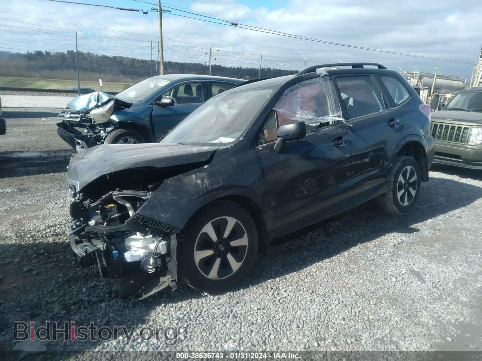 2017 SUBARU FORESTER - VIN: JF2SJABC2HH483993 - Фото 2