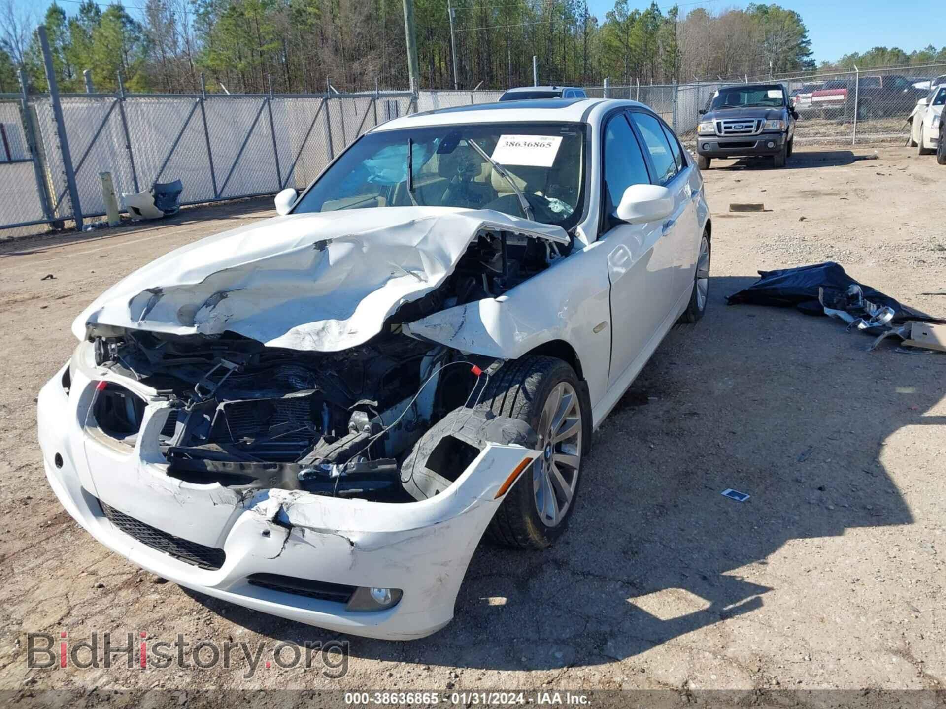 2011 BMW 328I - VIN: WBAPH7G52BNN02819 - Фото 2