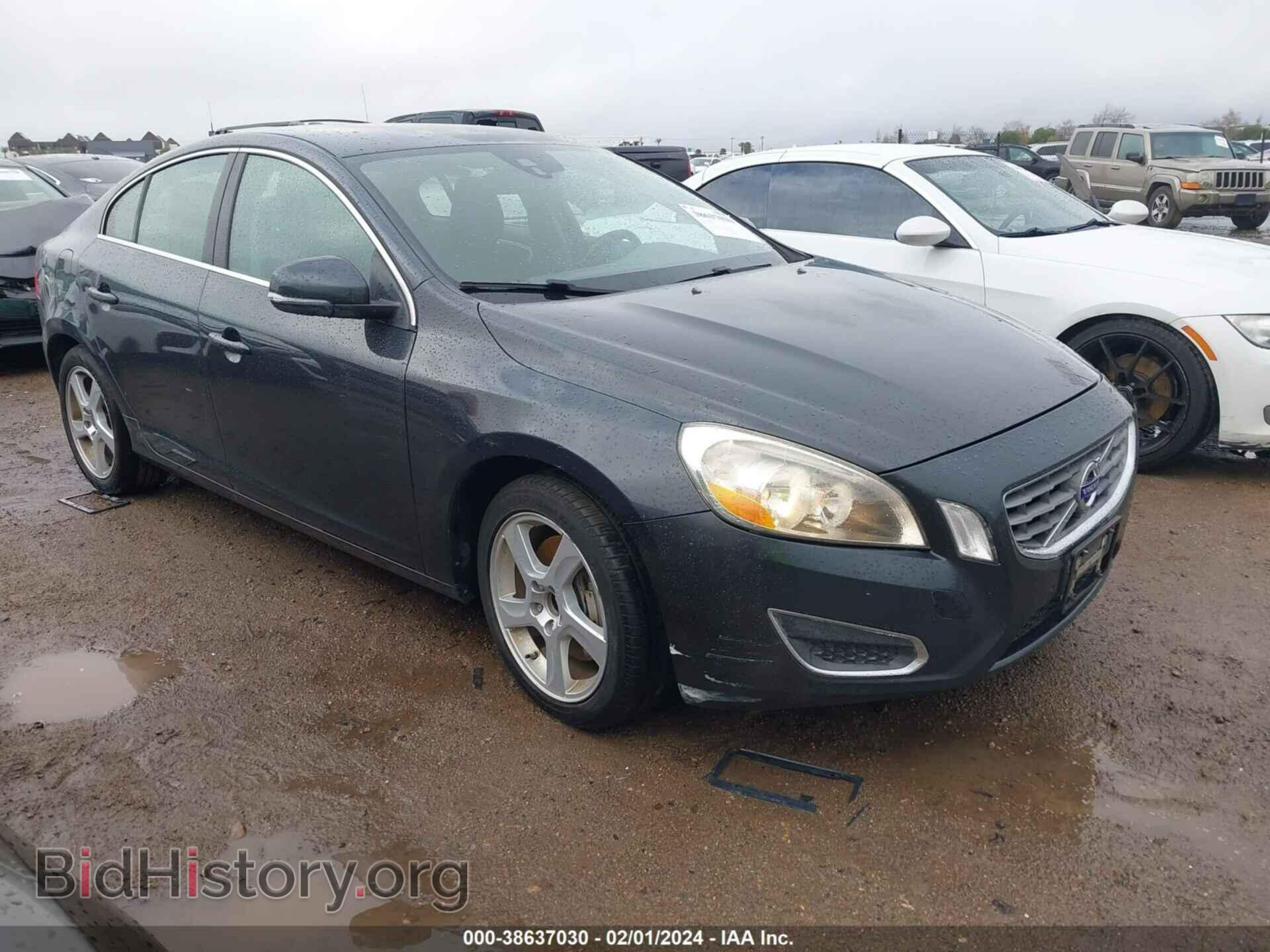 Photo YV1622FS1C2035447 - VOLVO S60 2012