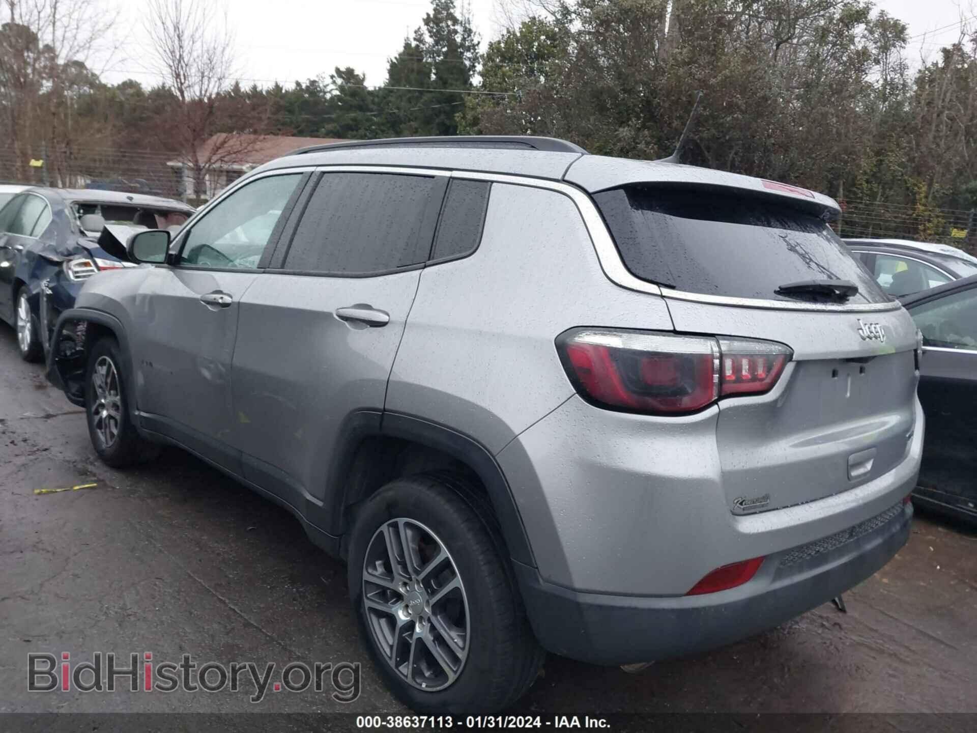 2018 JEEP COMPASS - VIN: 3C4NJCBB0JT461075 - Фото 3