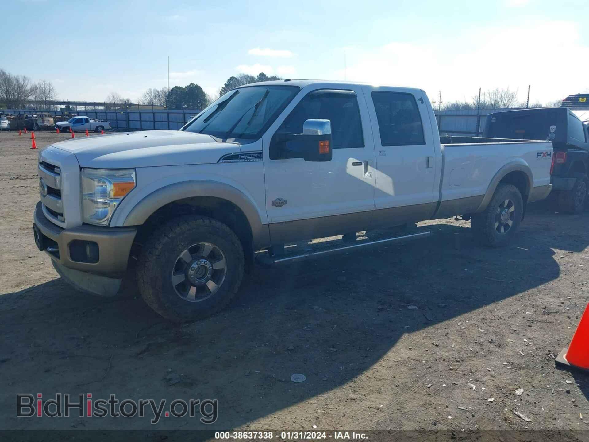 2011 FORD F-250 - VIN: 1FT7W2BTXBEB22211 - Фото 2