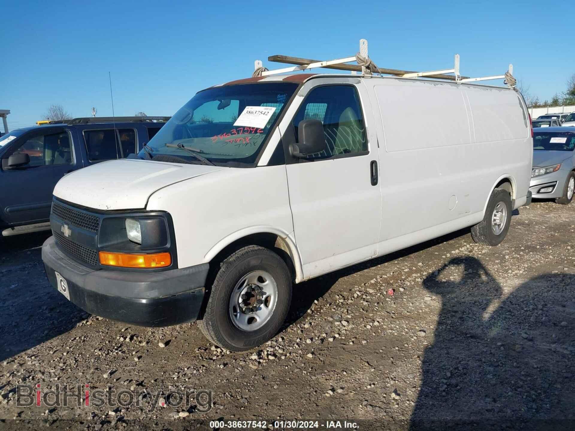 2009 CHEVROLET EXPRESS 2500 - VIN: 1GCGG29C191174542 - Фото 2