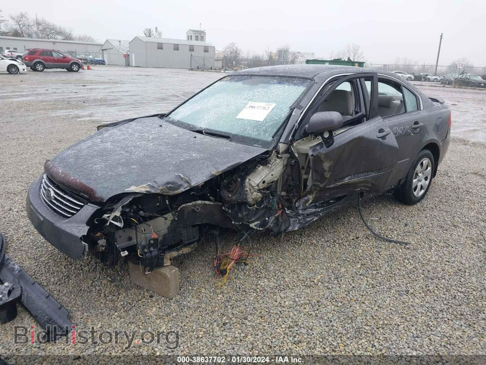 2008 KIA OPTIMA - VIN: KNAGE123785274787 - Фото 2