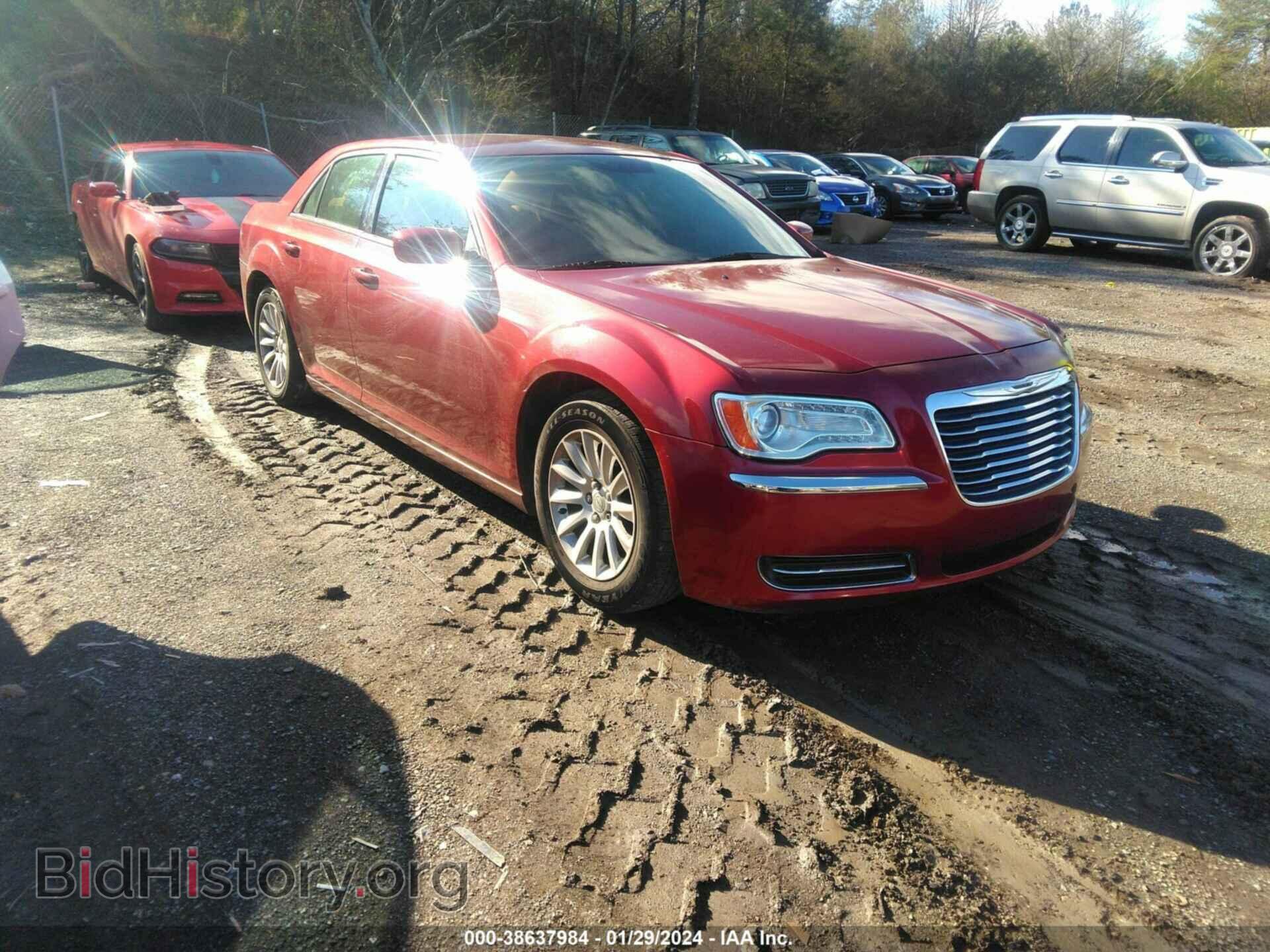 Фотография 2C3CCAAG8CH273374 - CHRYSLER 300 2012