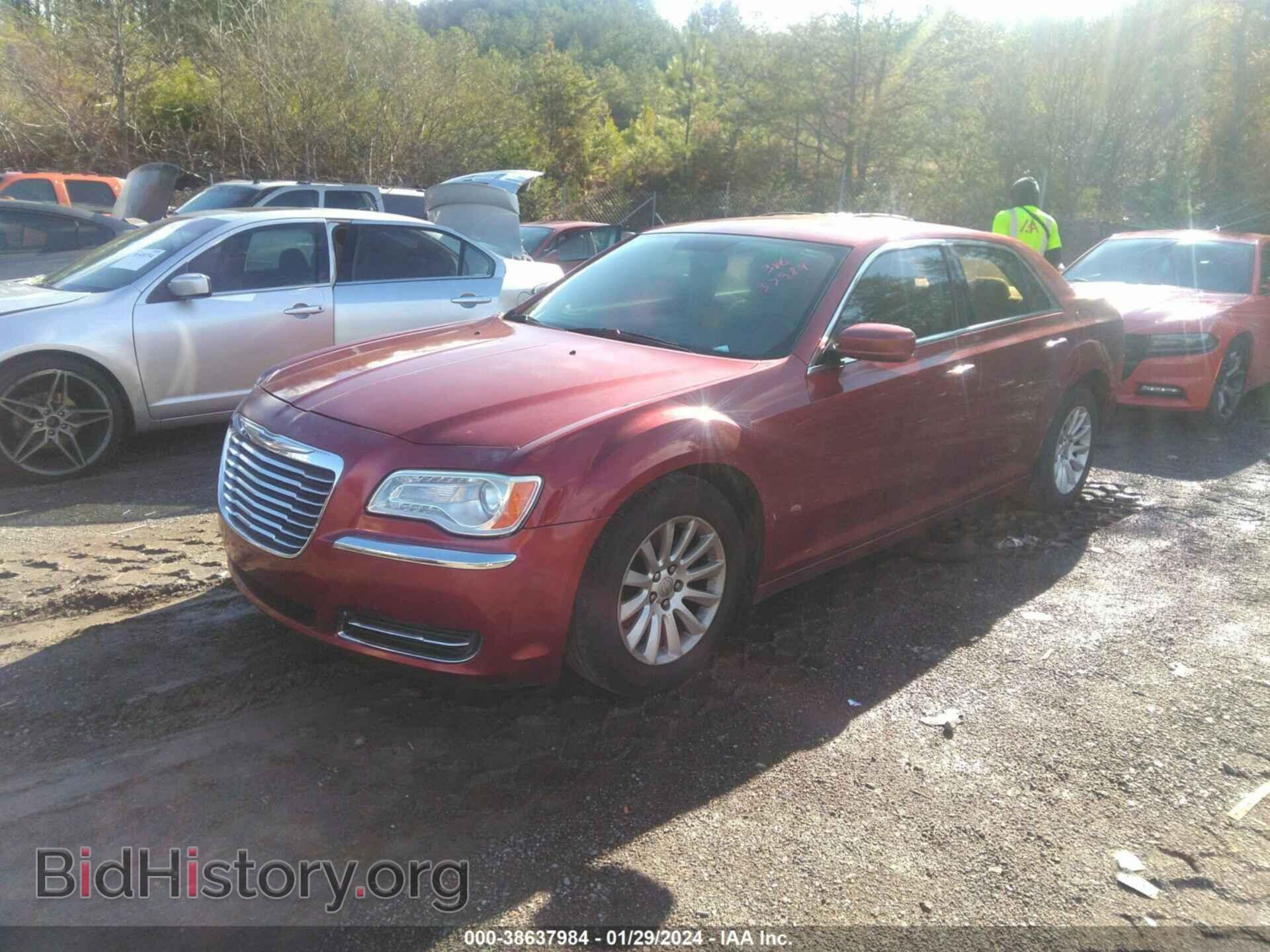 2012 CHRYSLER 300 - VIN: 2C3CCAAG8CH273374 - Фото 2