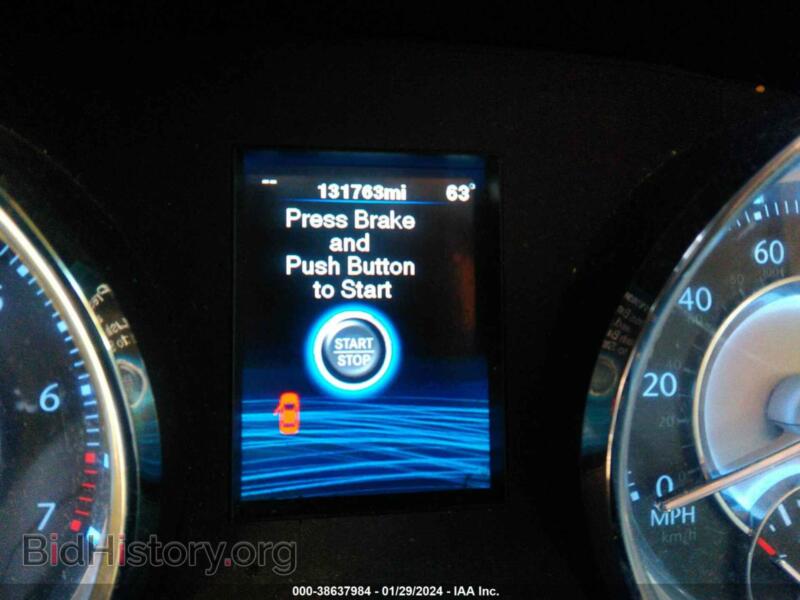 2012 Chrysler 300 (VIN 2C3CCAAG8CH273374) — фото 7 из 10