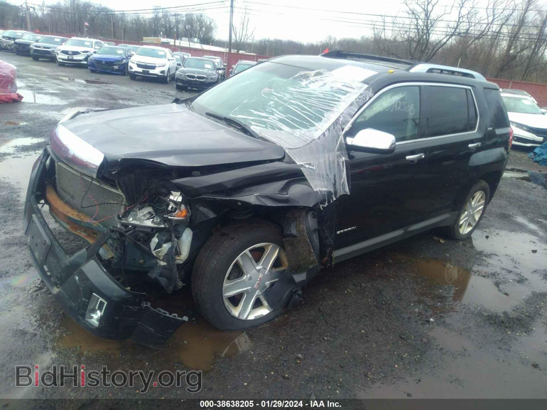 2011 GMC TERRAIN - VIN: 2CTALWEC7B6438949 - Photo 2
