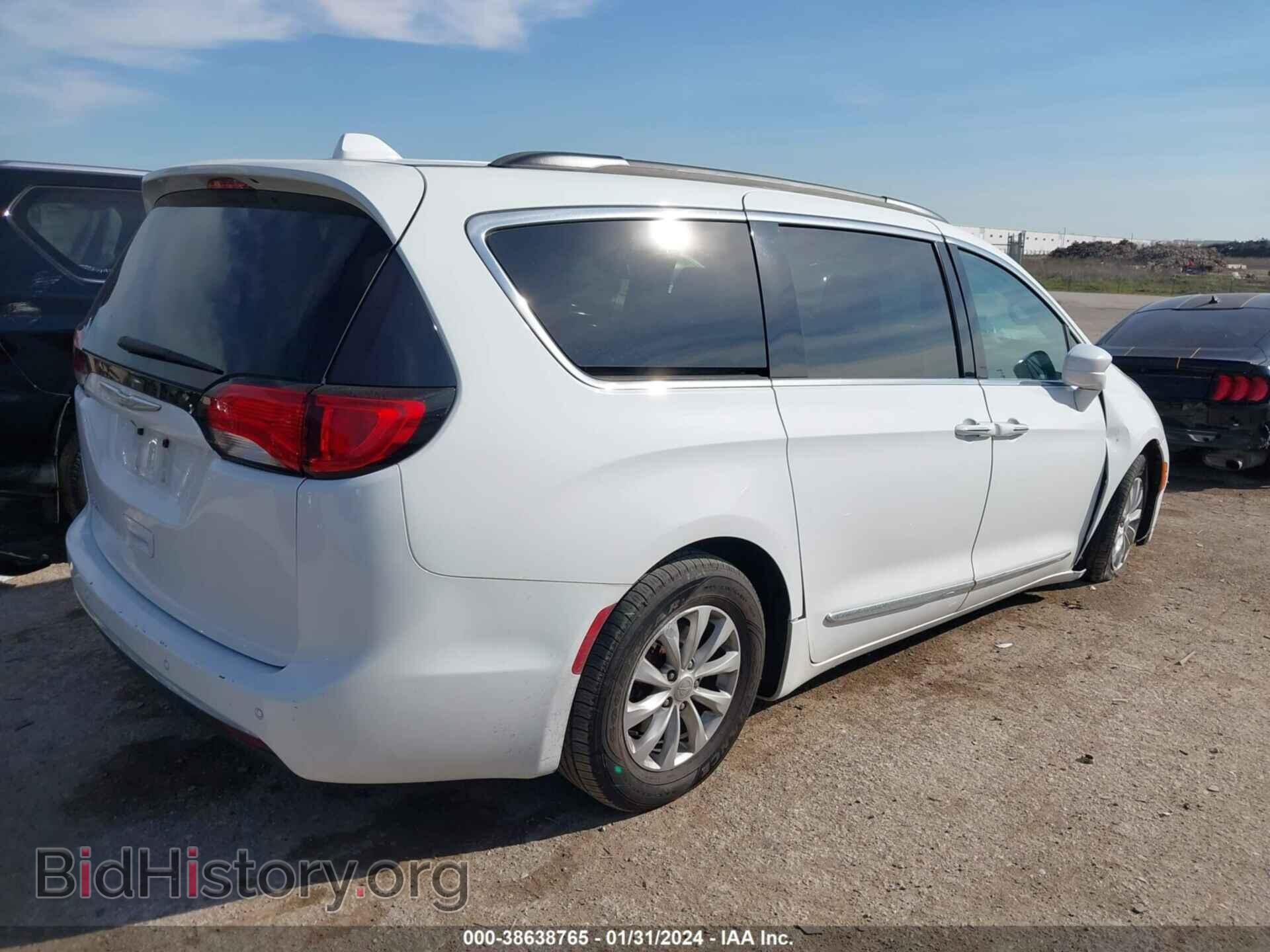 2017 CHRYSLER PACIFICA - VIN: 2C4RC1BG5HR613361 - Фото 4