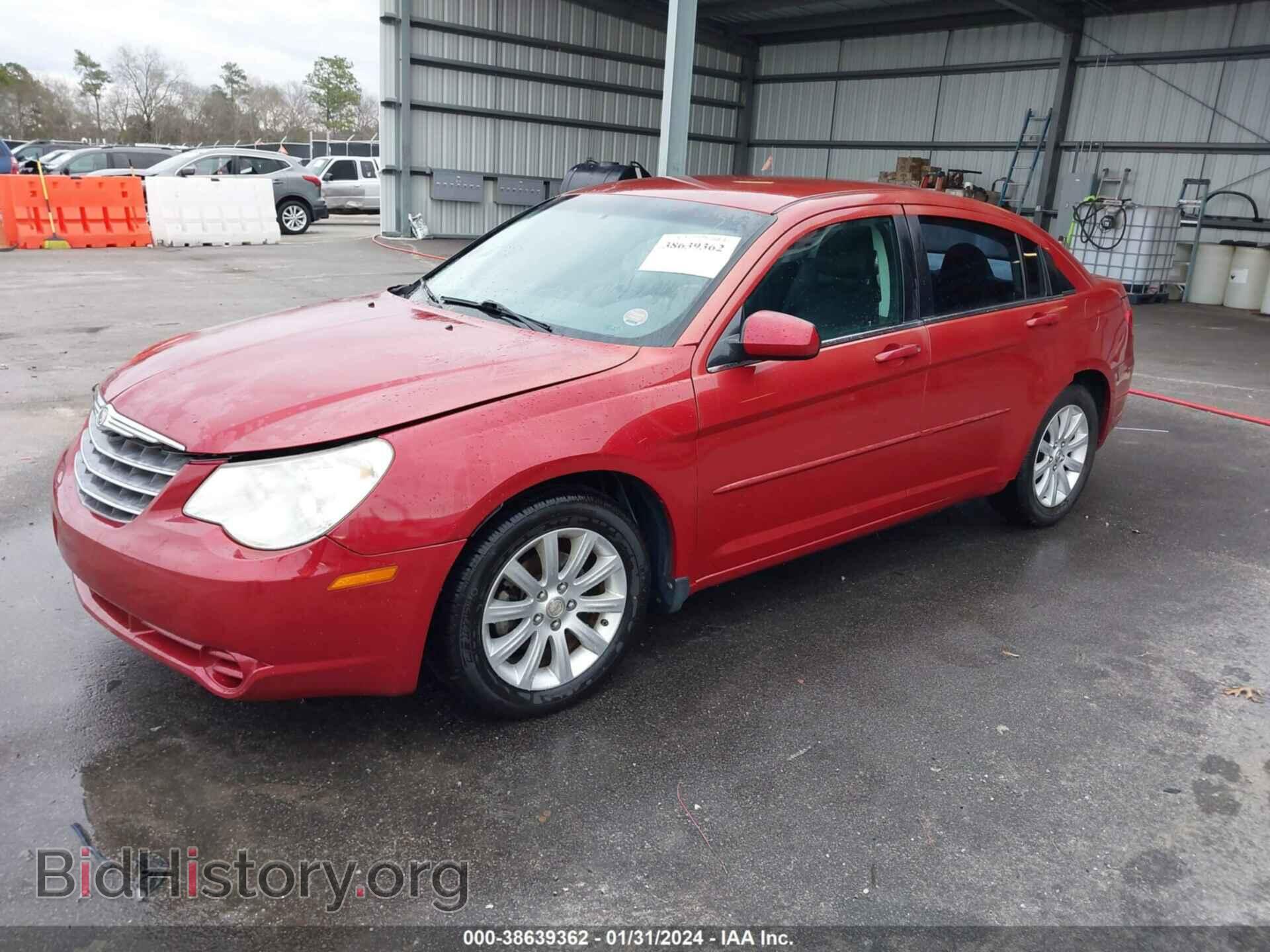 2010 CHRYSLER SEBRING - VIN: 1C3CC5FBXAN143265 - Фото 2