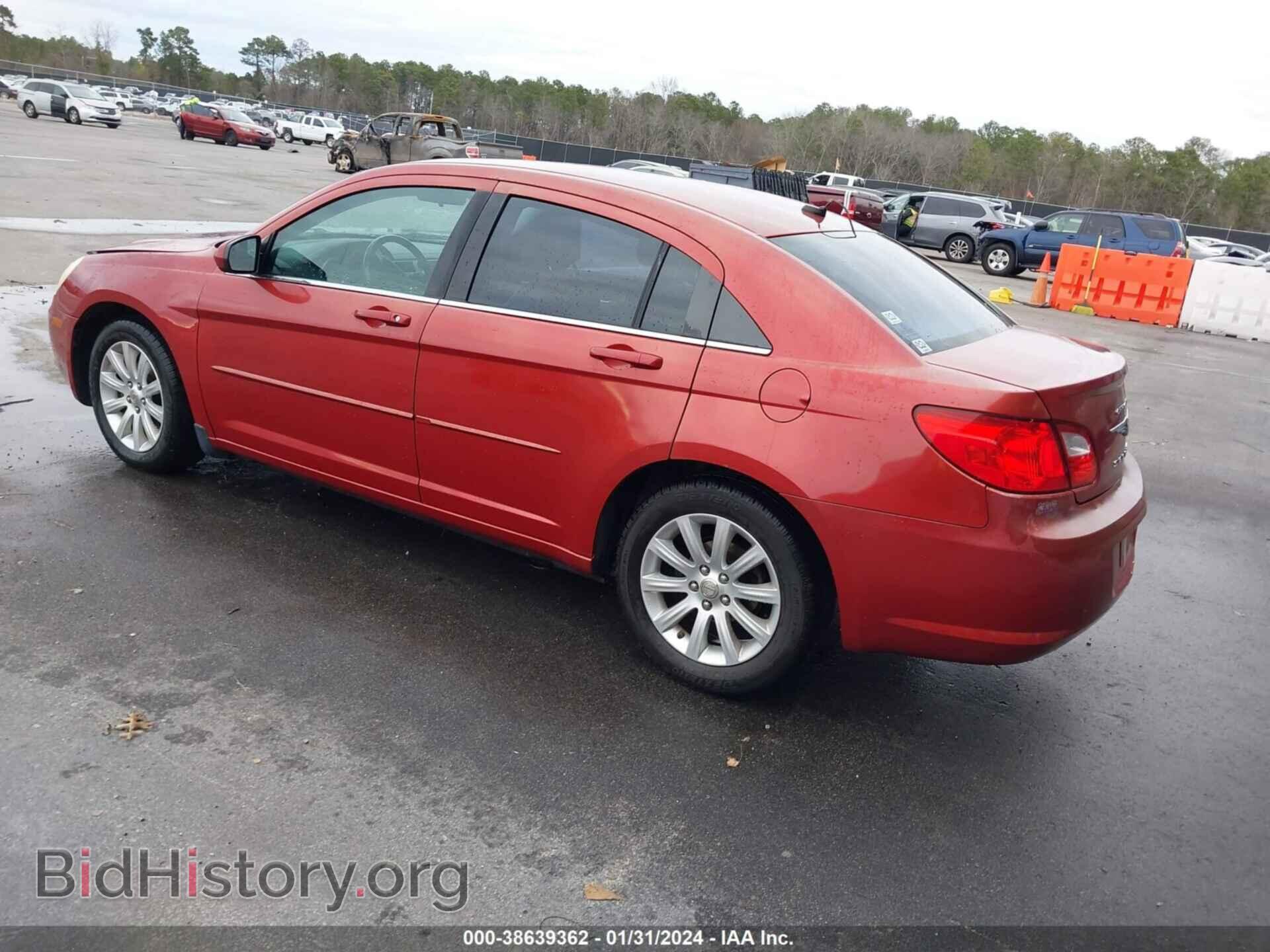 2010 CHRYSLER SEBRING - VIN: 1C3CC5FBXAN143265 - Фото 3