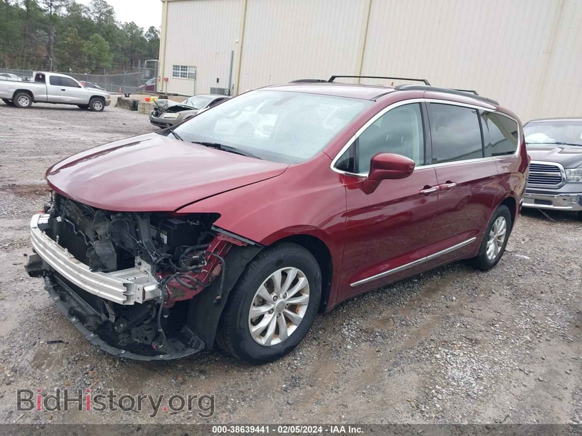 2017 CHRYSLER PACIFICA - VIN: 2C4RC1BG8HR569680 - Фото 2