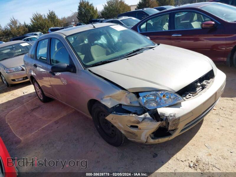 2006 Ford FOCUS ZX4 (VIN 1FAFP34N16W111679) — фото 1 из 11, IAAI, повреждение: передняя часть