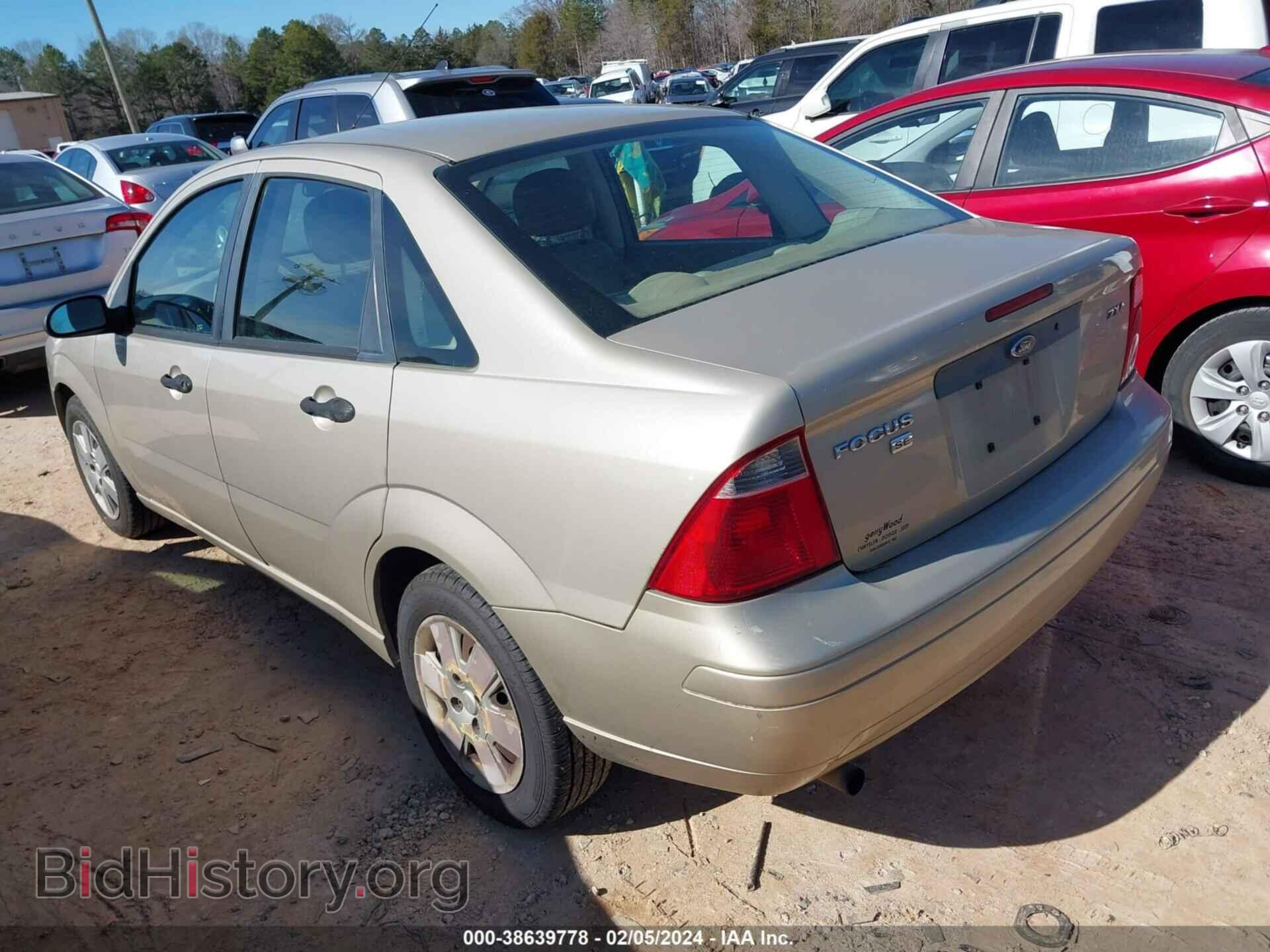 2006 FORD FOCUS - VIN: 1FAFP34N16W111679 - Фото 3
