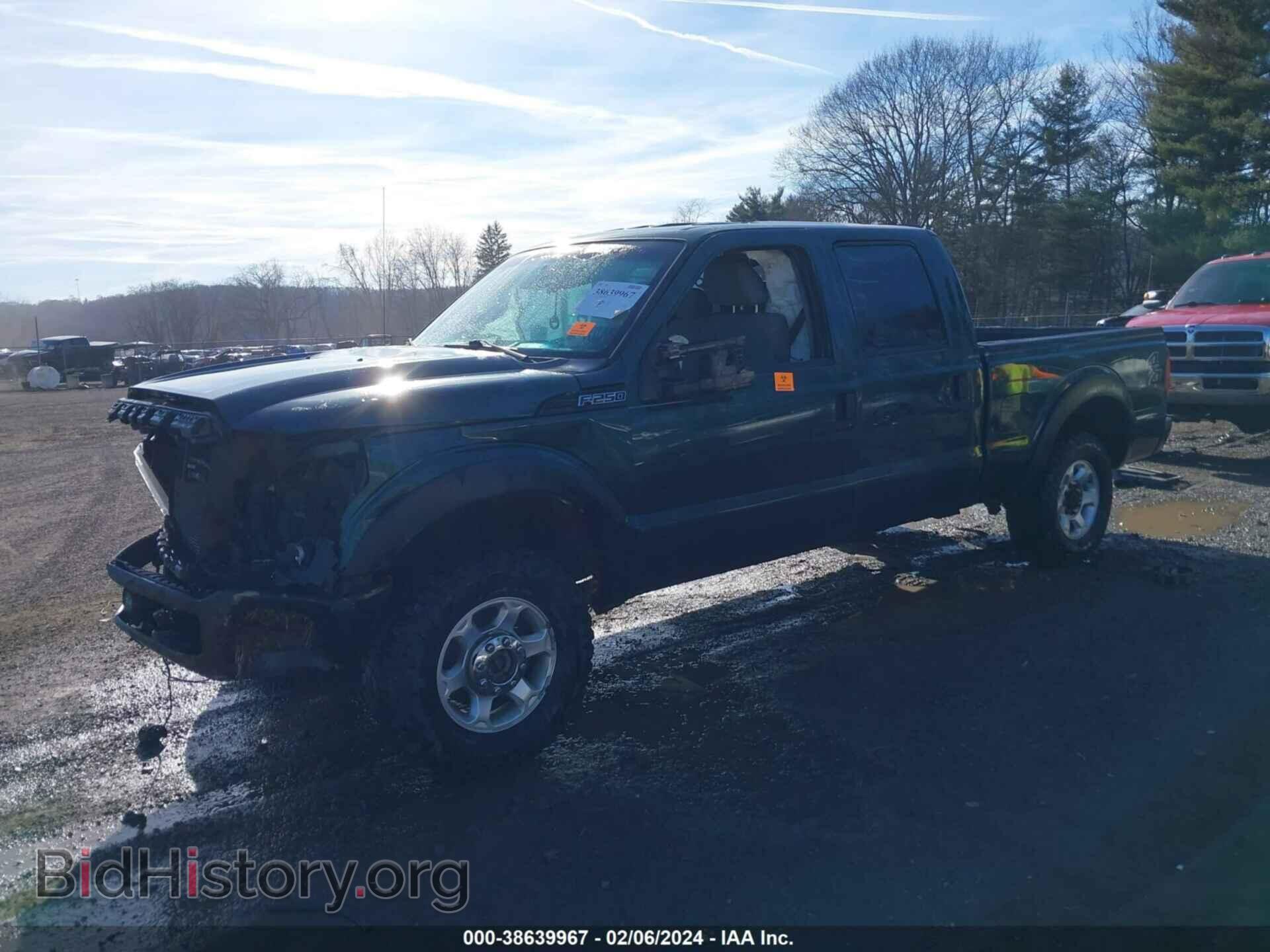 2011 FORD F-250 - VIN: 1FT7W2B66BEA70120 - Фото 2