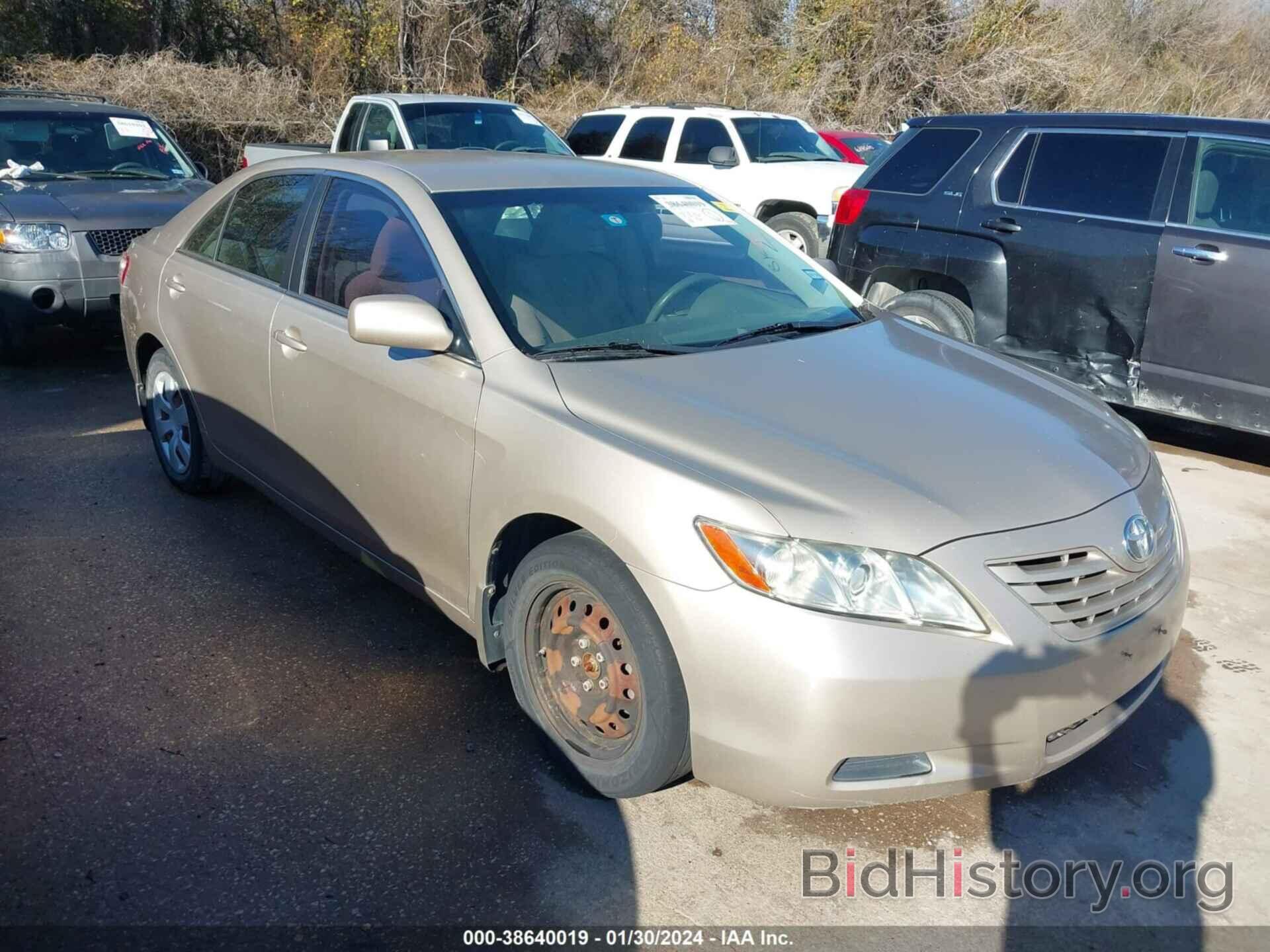 Photo 4T4BE46K87R003338 - TOYOTA CAMRY 2007