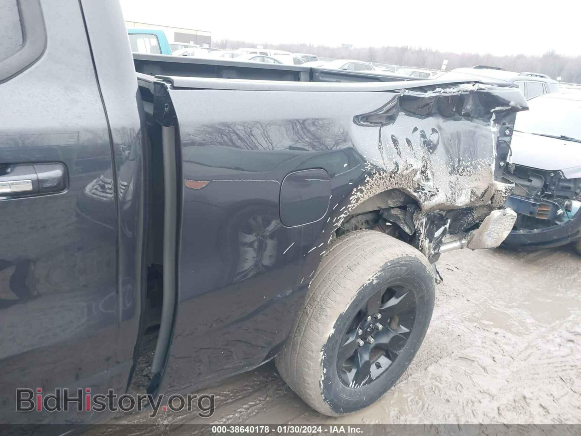2020 RAM 1500 - VIN: 1C6SRFBT2LN218092 - Фото 6
