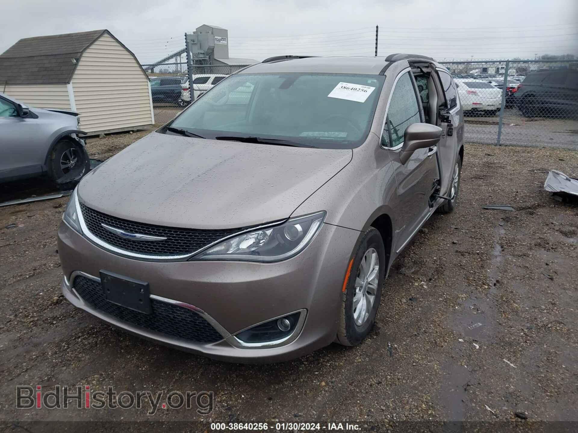 2017 CHRYSLER PACIFICA - VIN: 2C4RC1BG6HR788167 - Фото 2