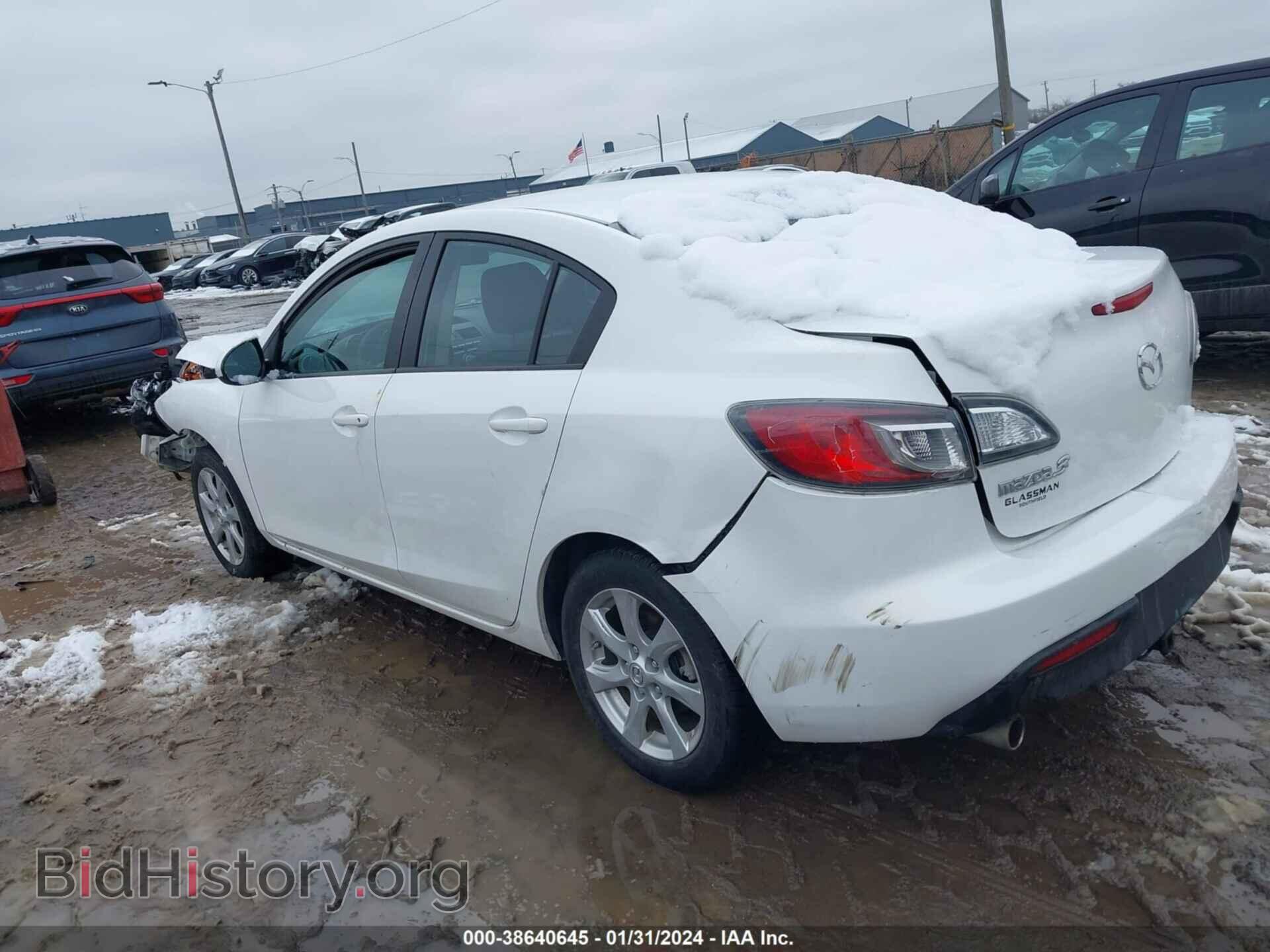 2011 MAZDA MAZDA3 - VIN: JM1BL1VG7B1440936 - Фото 3