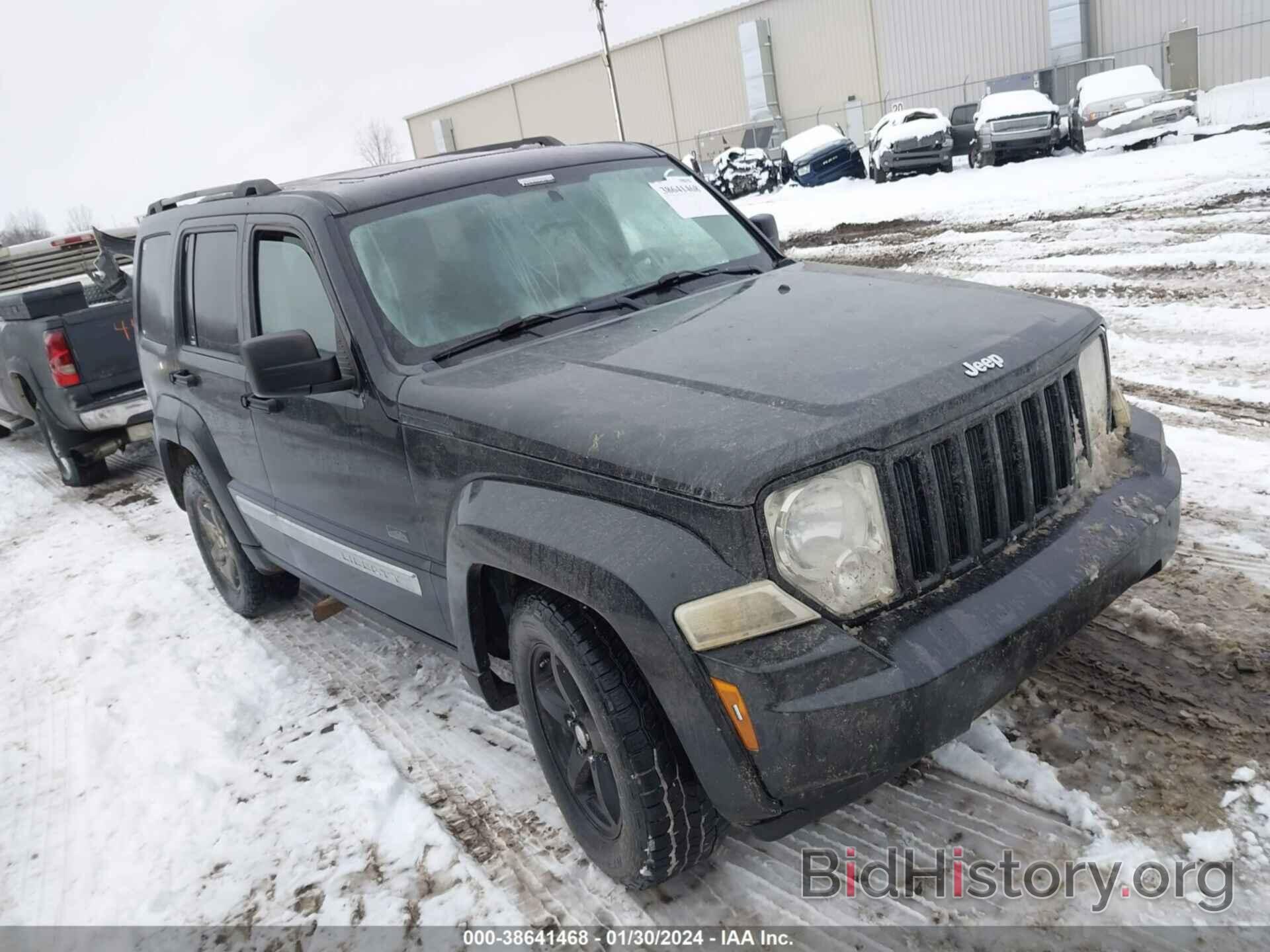 Photo 1J8GN28K99W557994 - JEEP LIBERTY 2009