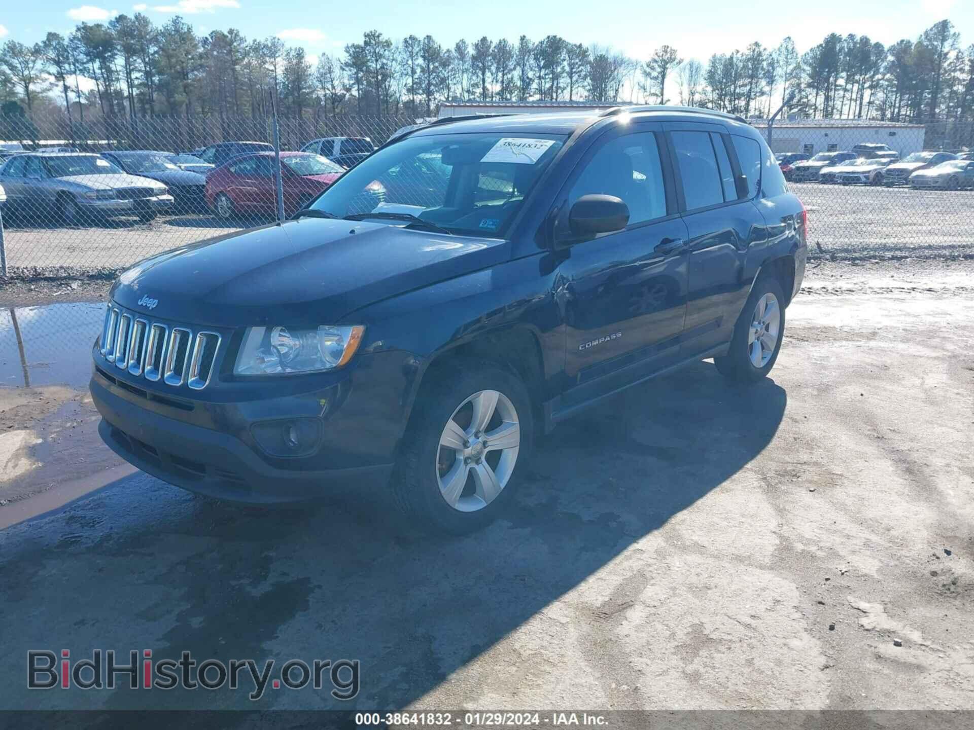 2012 JEEP COMPASS - VIN: 1C4NJDBBXCD584235 - Фото 2