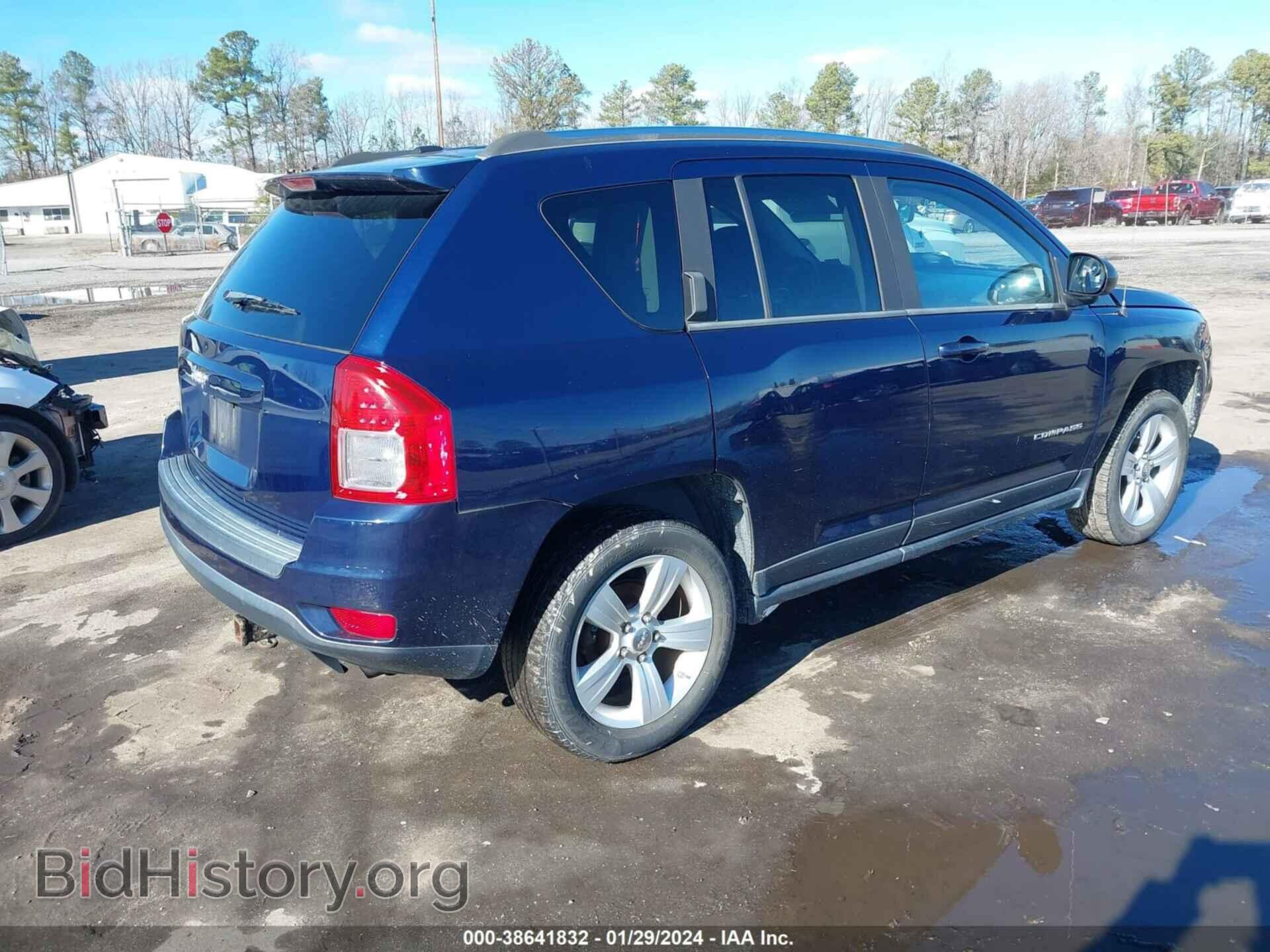 2012 JEEP COMPASS - VIN: 1C4NJDBBXCD584235 - Фото 4
