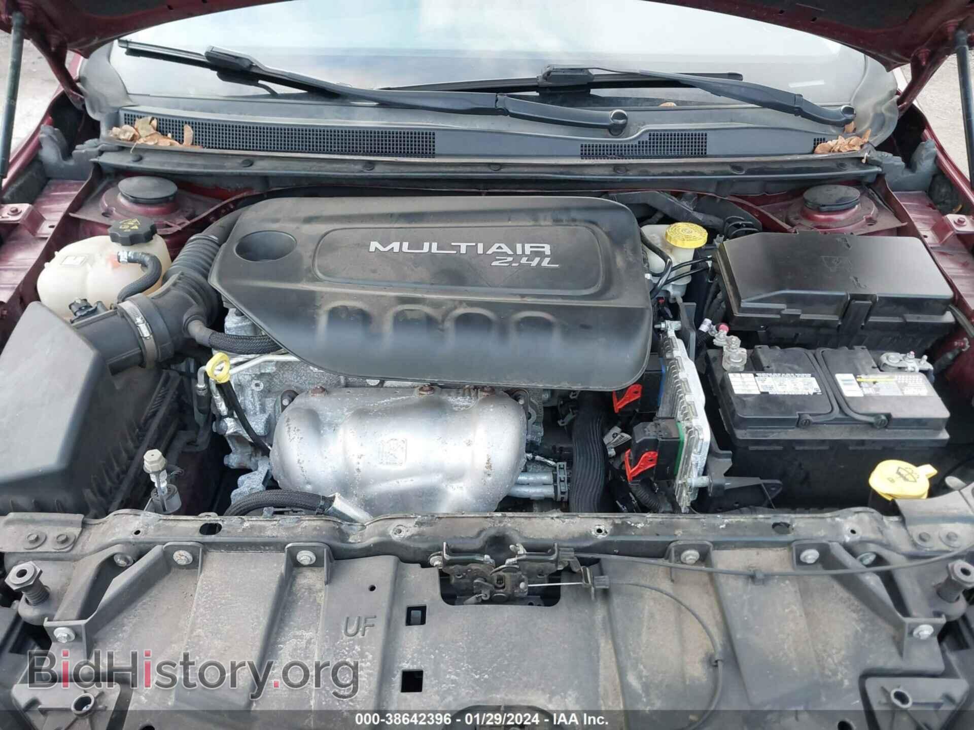 2016 CHRYSLER 200 - VIN: 1C3CCCABXGN102171 - Фото 10
