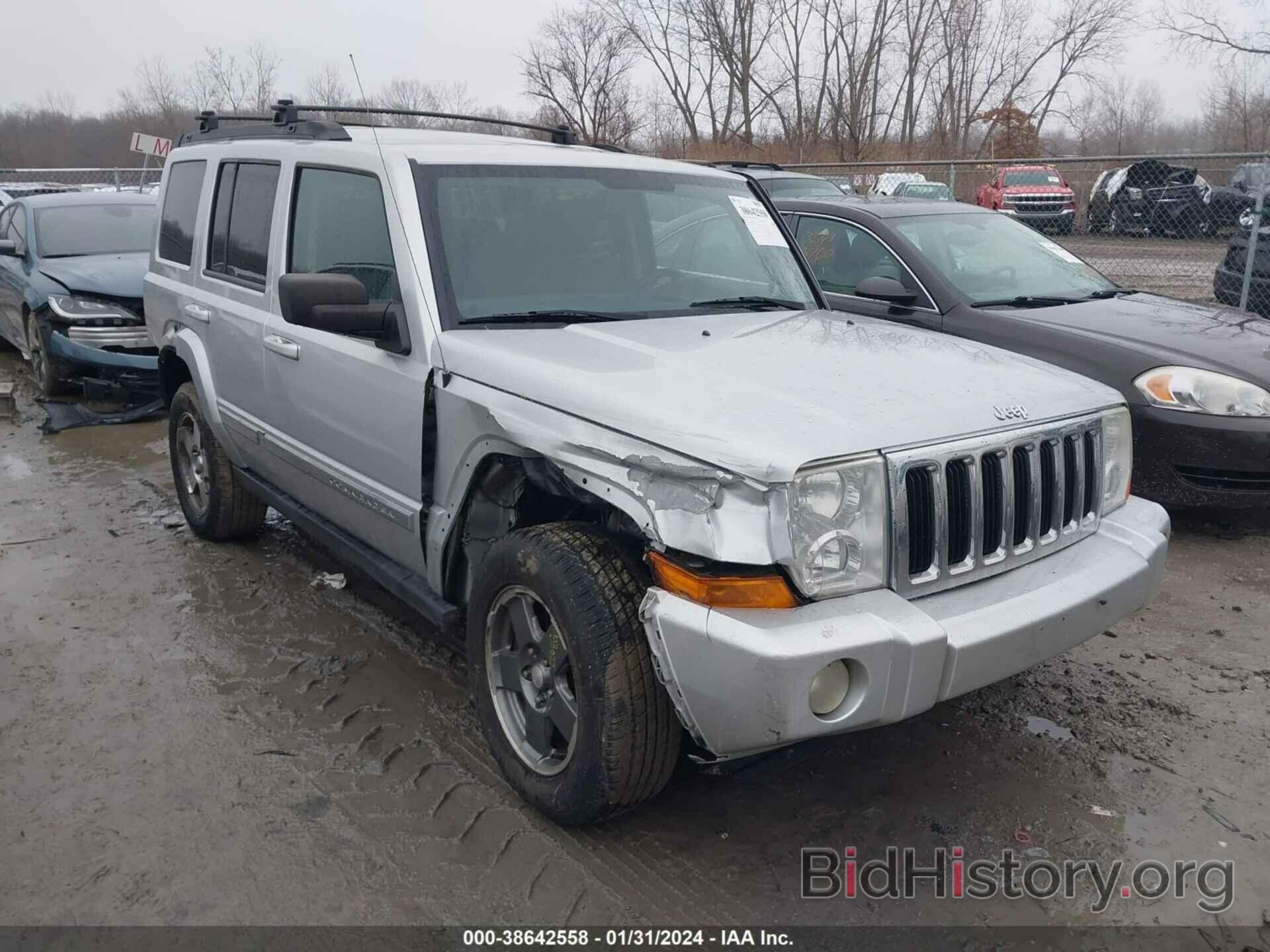 Photo 1J4RG4GK2AC132172 - JEEP COMMANDER 2010