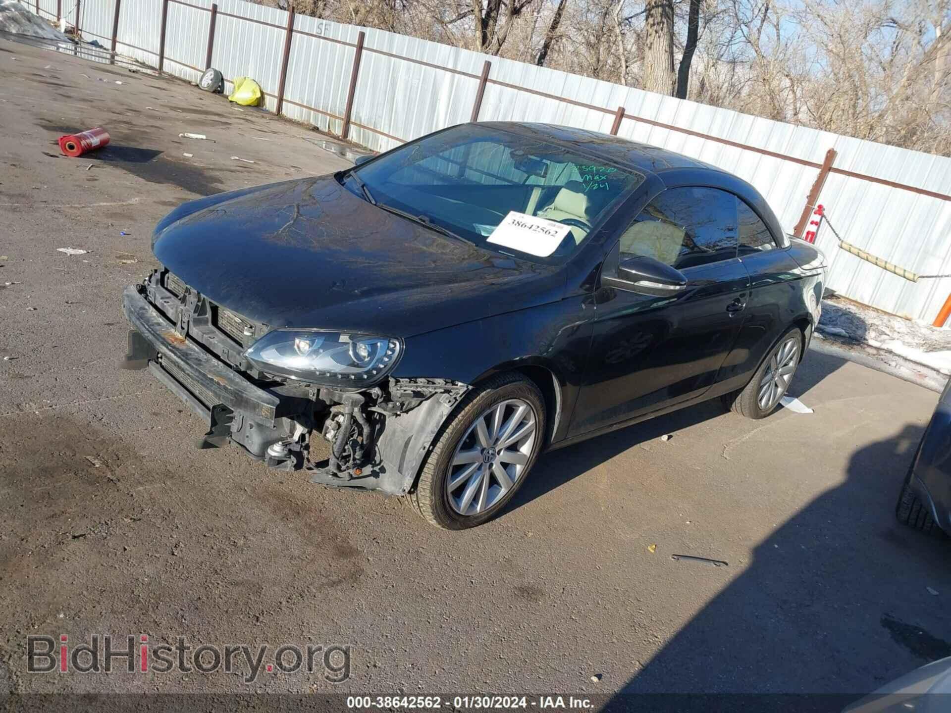 2013 VOLKSWAGEN EOS - VIN: WVWFW8AH5DV002895 - Фото 2