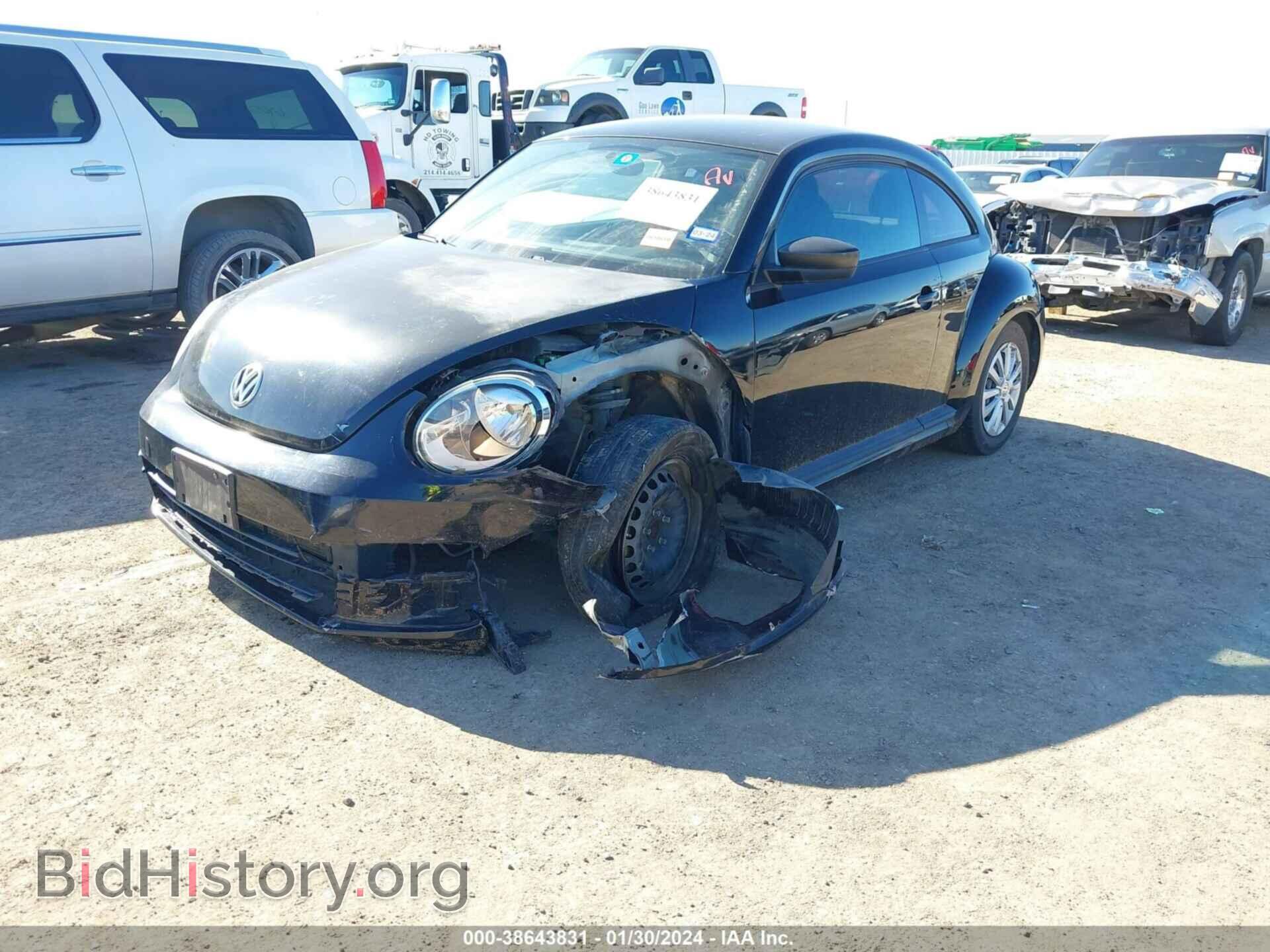 2012 VOLKSWAGEN BEETLE - VIN: 3VWFP7AT3CM637888 - Фото 2