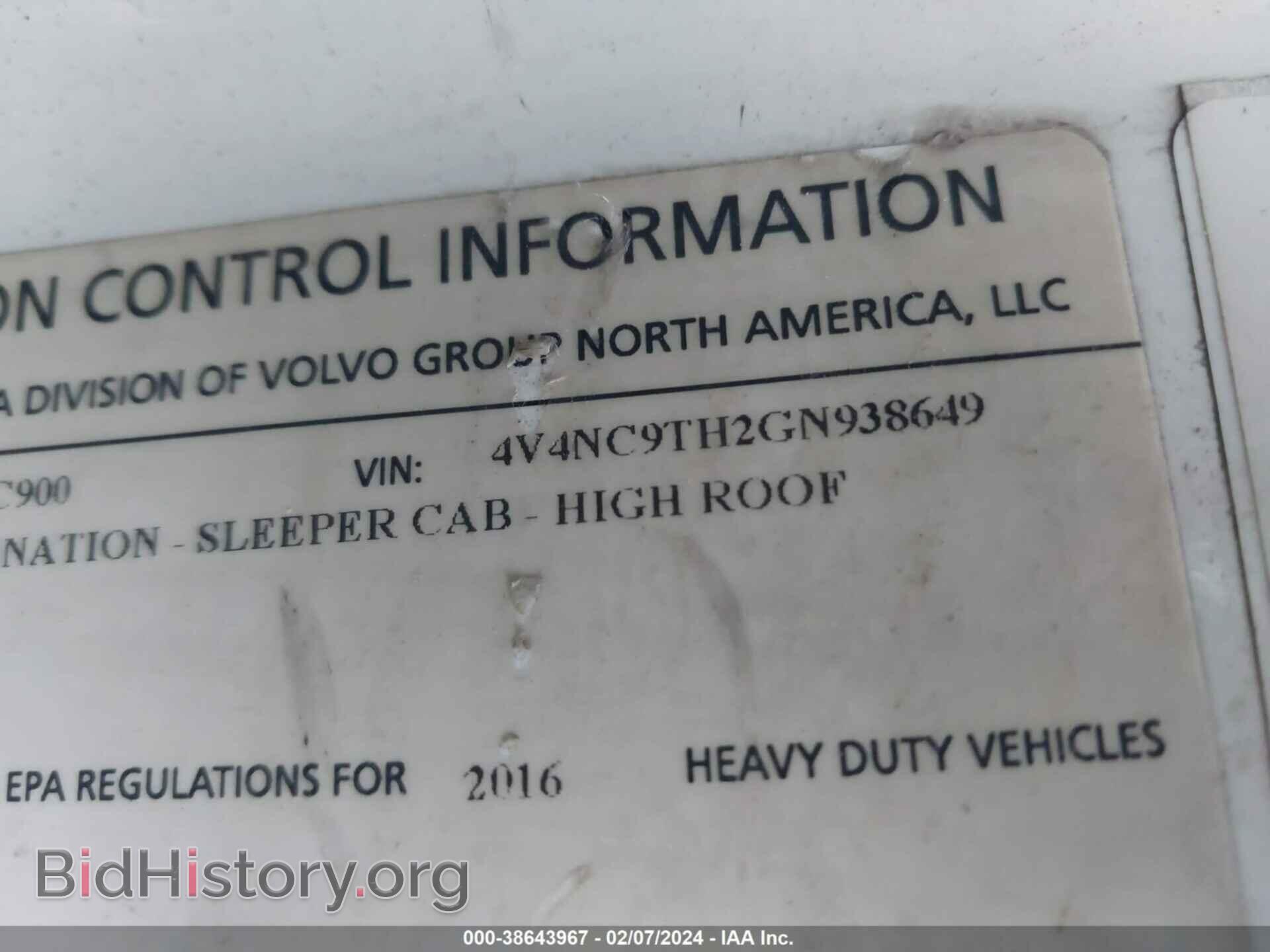 2016 VOLVO VN - VIN: 4V4NC9TH2GN938649 - Фото 9