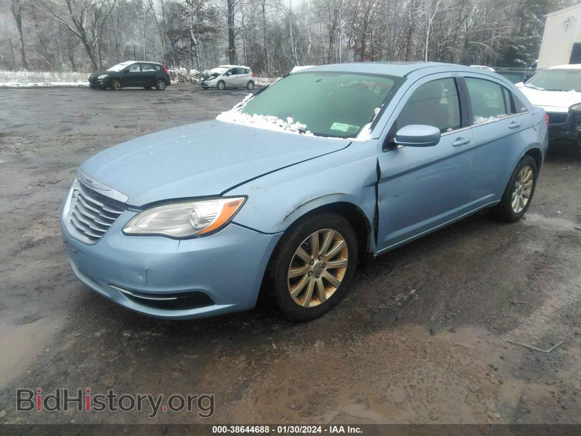 2012 CHRYSLER 200 - VIN: 1C3CCBBB4CN142930 - Фото 2