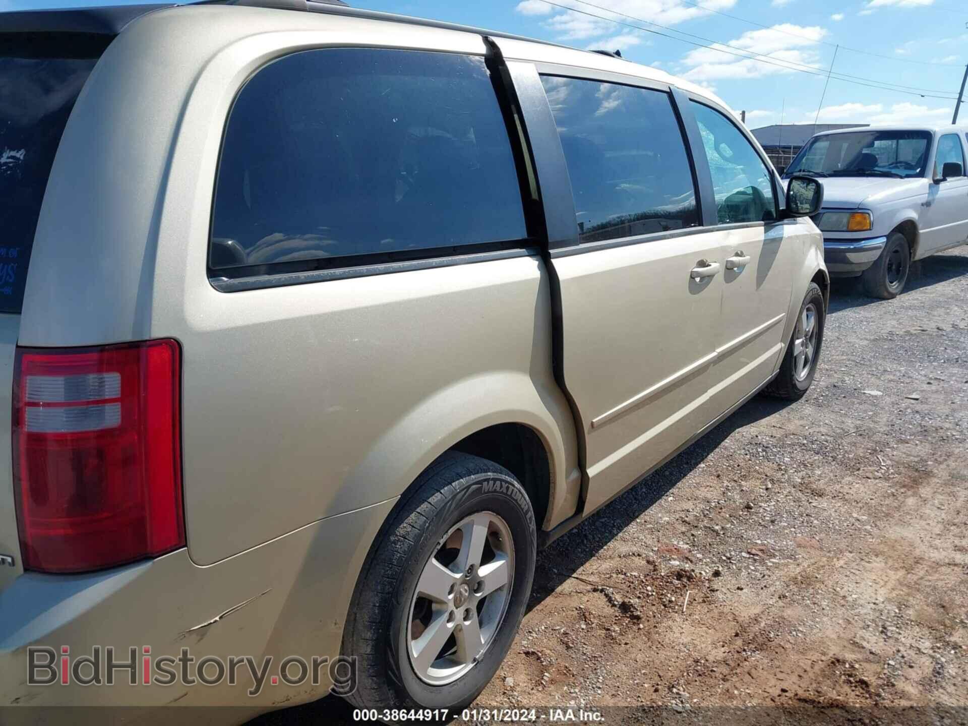 2010 DODGE GRAND CARAVAN - VIN: 2D4RN3D16AR477121 - Фото 4