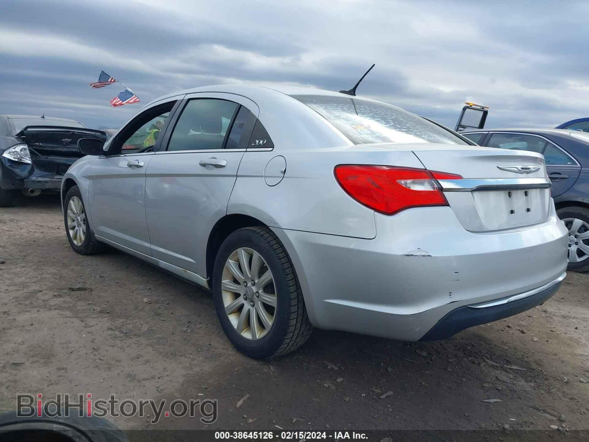 2011 CHRYSLER 200 - VIN: 1C3BC1FB3BN625937 - Фото 3