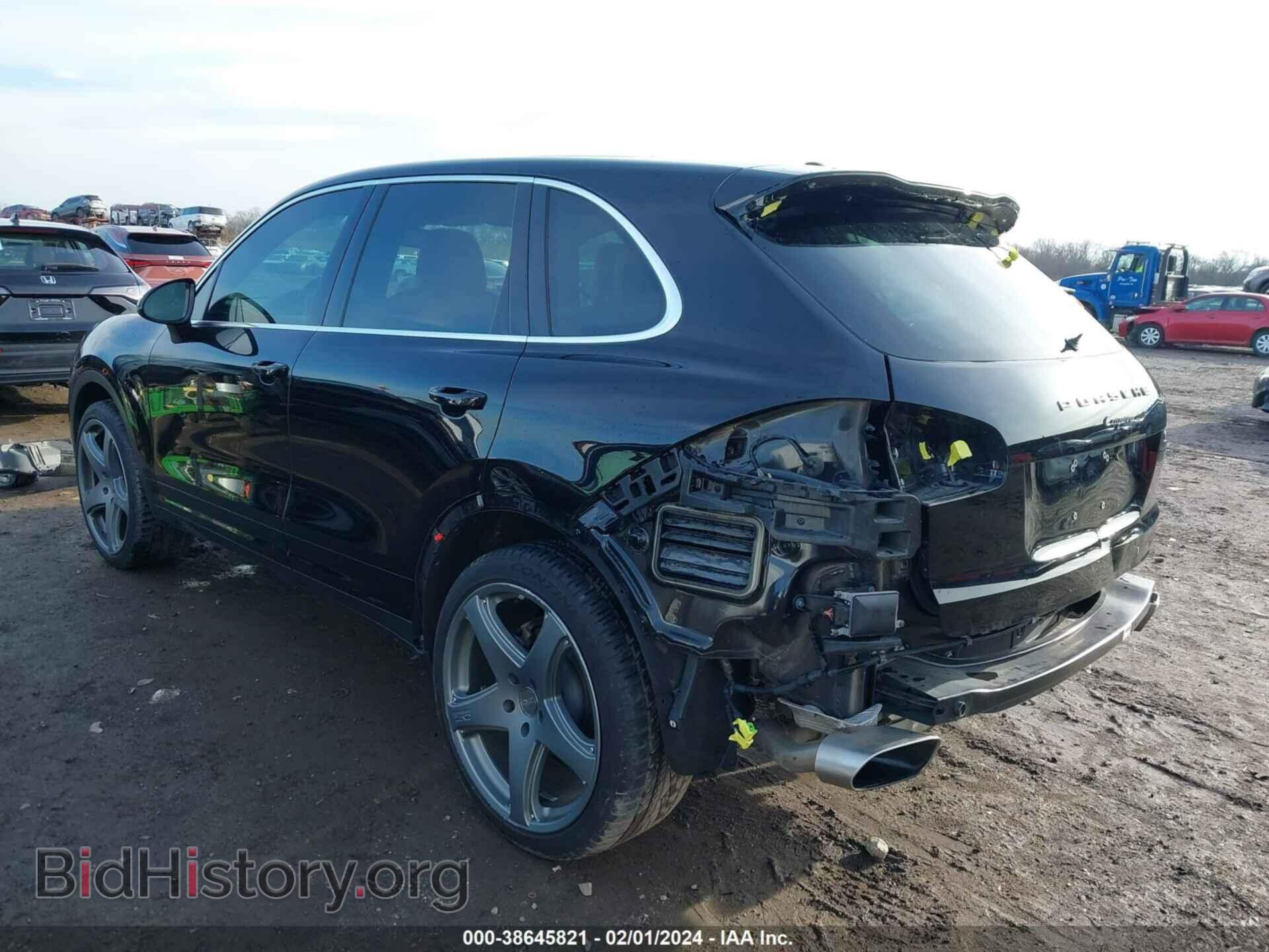 2016 PORSCHE CAYENNE - VIN: WP1AA2A25GLA06302 - Фото 3