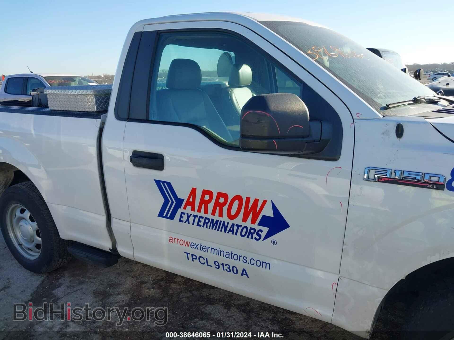 2017 FORD F-150 - VIN: 1FTMF1C81HFC37838 - Фото 13