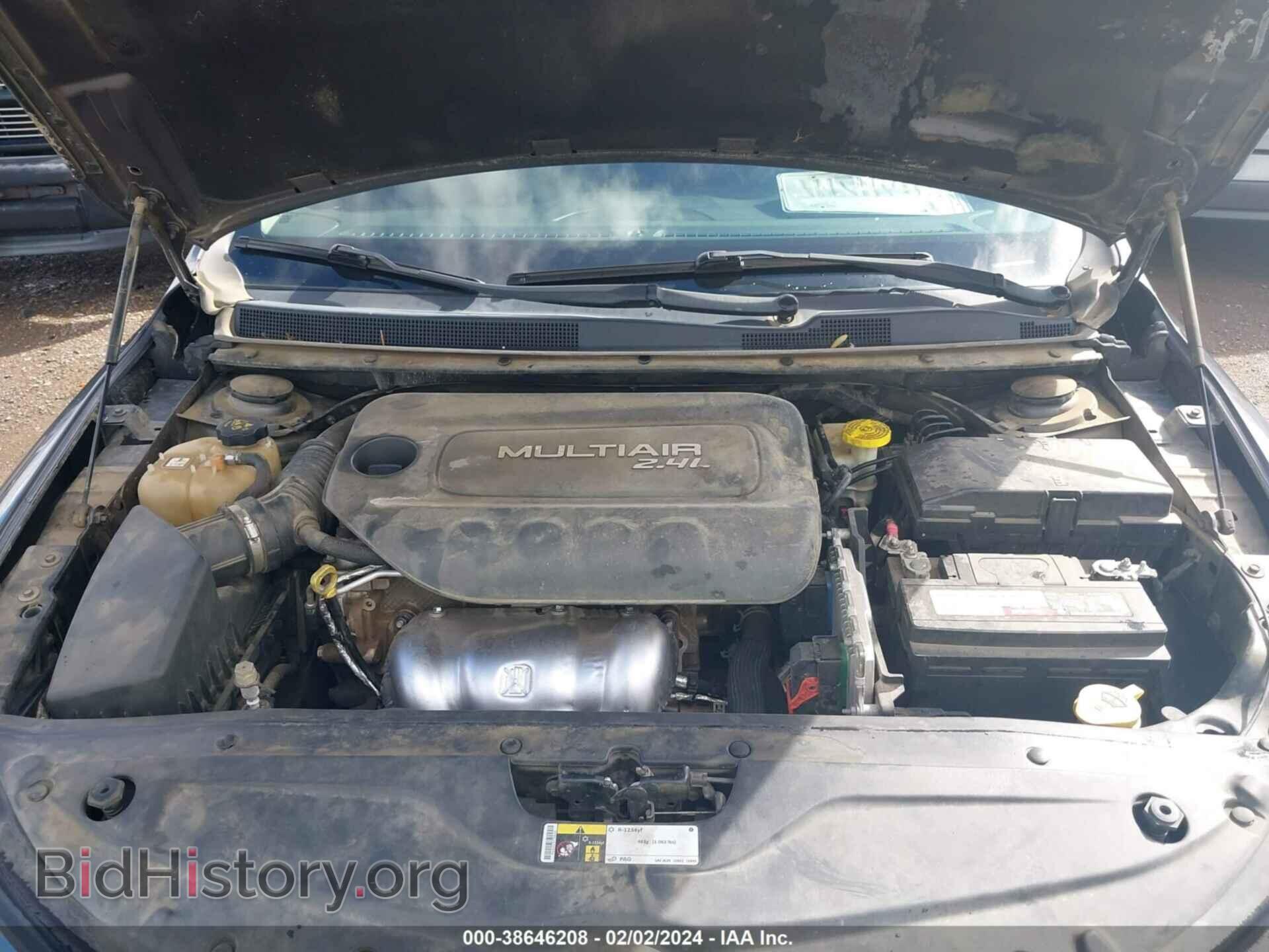 2016 CHRYSLER 200 - VIN: 1C3CCCAB1GN110756 - Фото 10