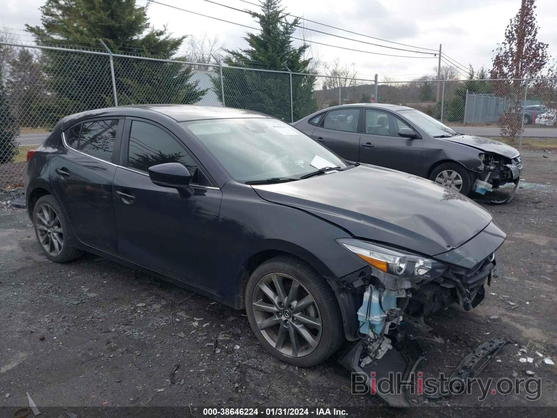 Photo 3MZBN1L33JM181063 - MAZDA MAZDA3 2018