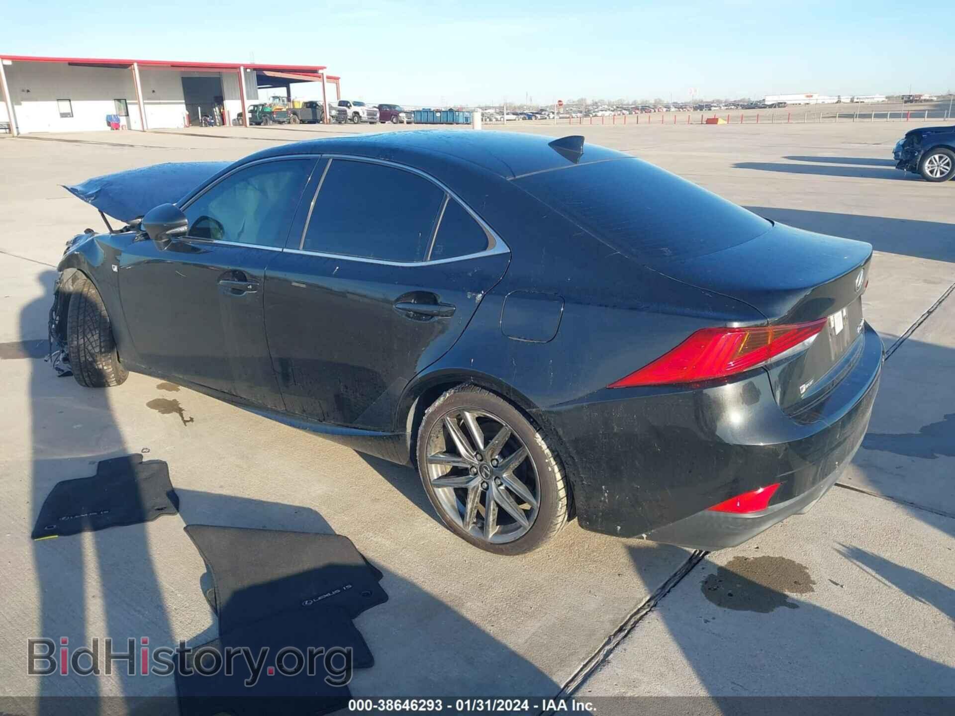 2017 LEXUS IS 200T - VIN: JTHBA1D26H5052365 - Фото 3