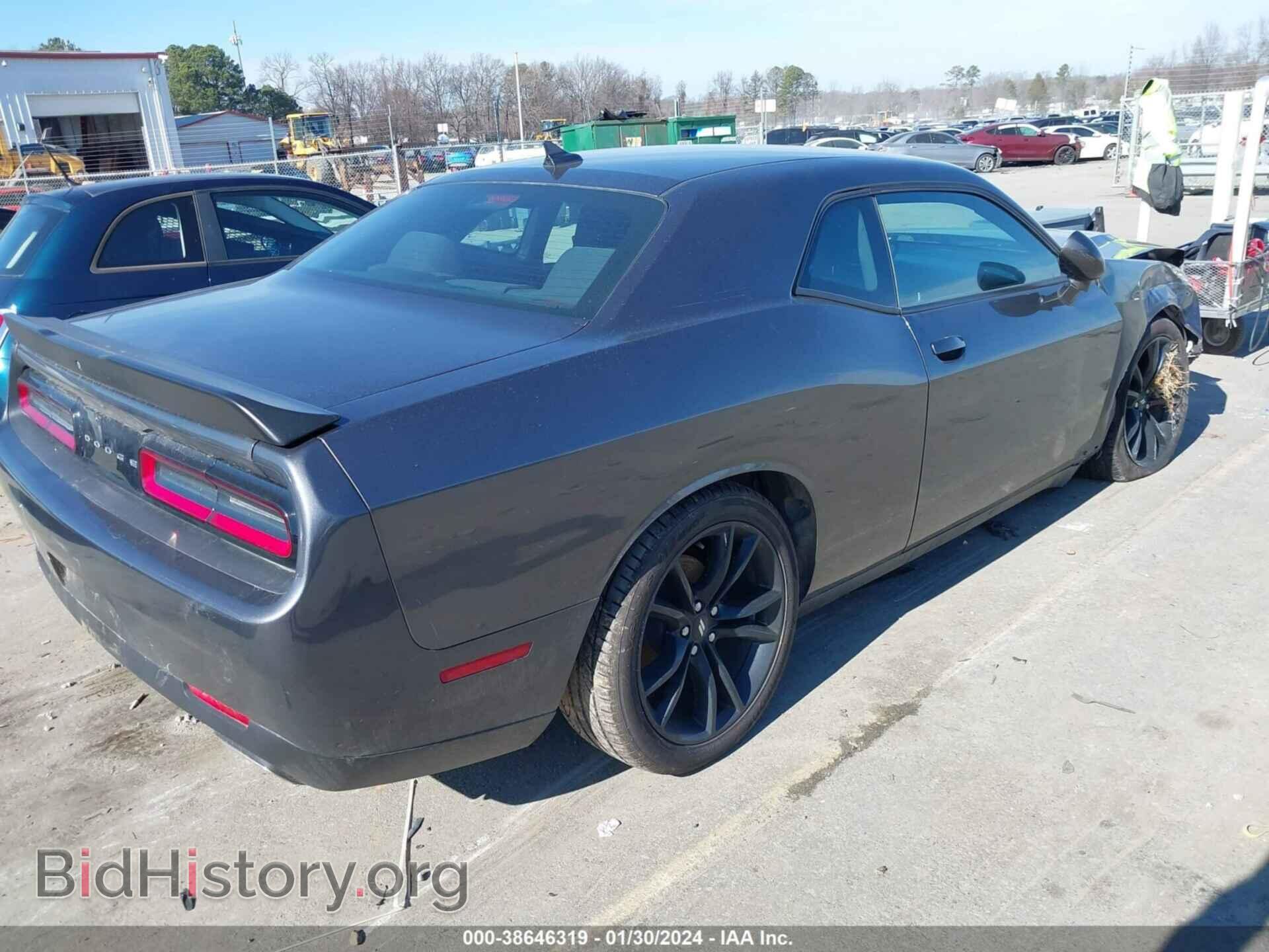 2018 DODGE CHALLENGER - VIN: 2C3CDZAG4JH131595 - Photo 4