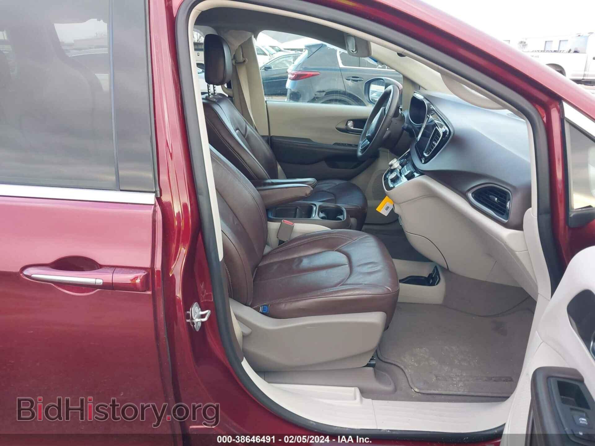 2017 CHRYSLER PACIFICA - VIN: 2C4RC1BG2HR841401 - Photo 5