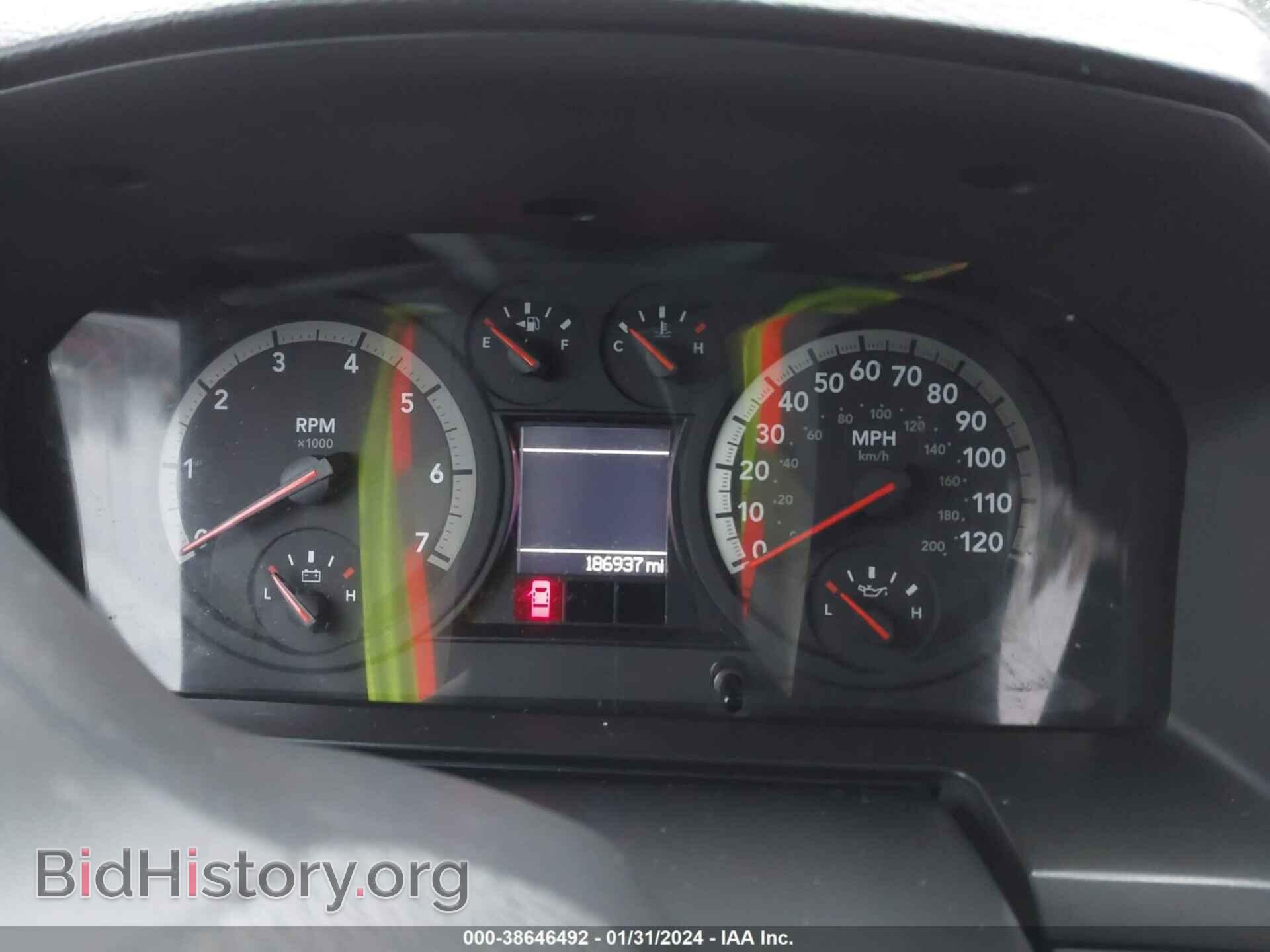 2012 RAM 1500 - VIN: 1C6RD7NT4CS180705 - Фото 7