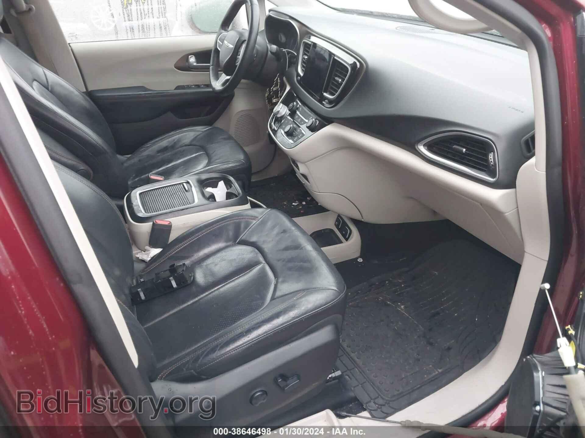 2017 CHRYSLER PACIFICA - VIN: 2C4RC1EG3HR555052 - Photo 5