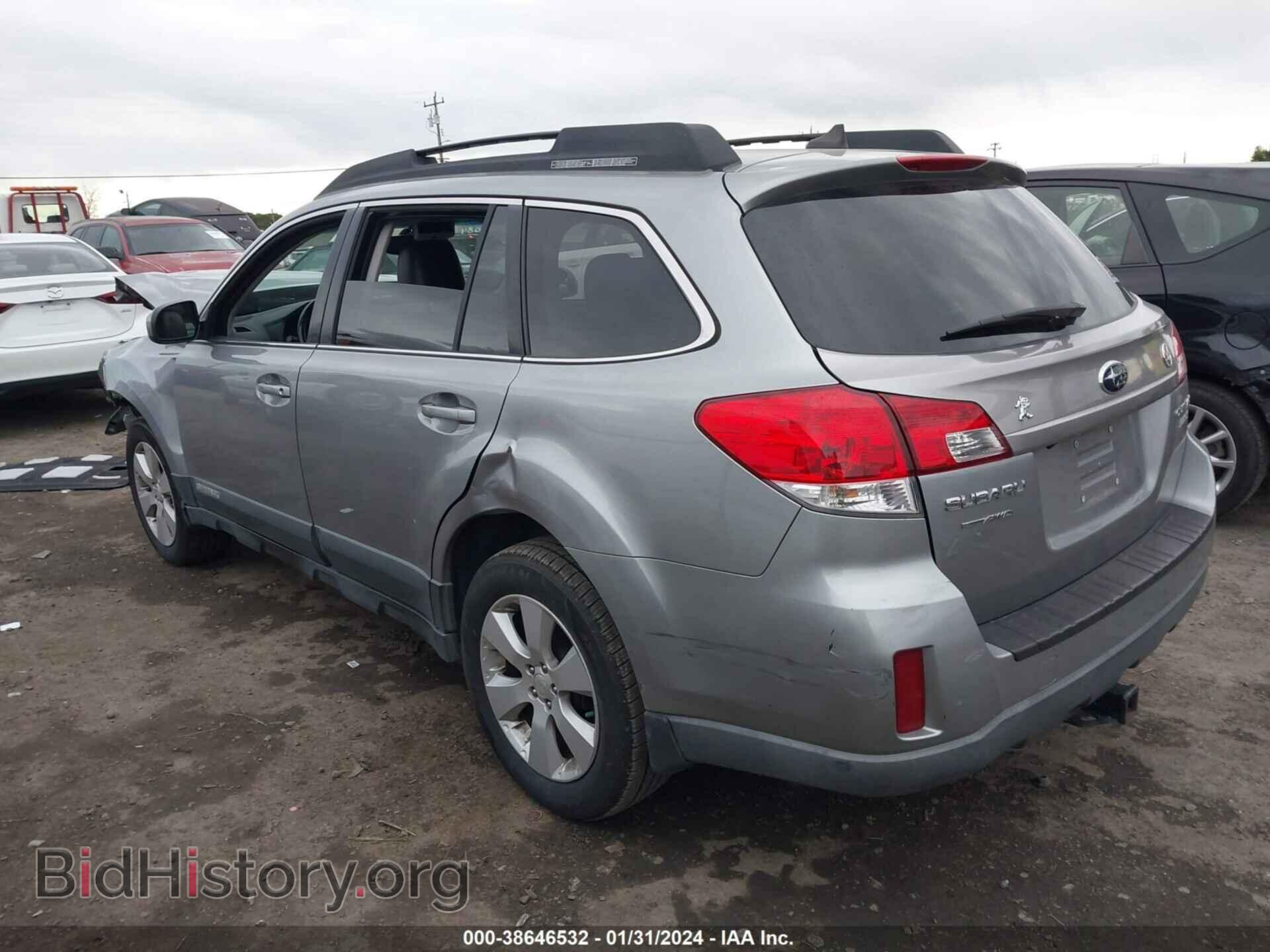 2011 SUBARU OUTBACK - VIN: 4S4BRBKC8B3317894 - Фото 3