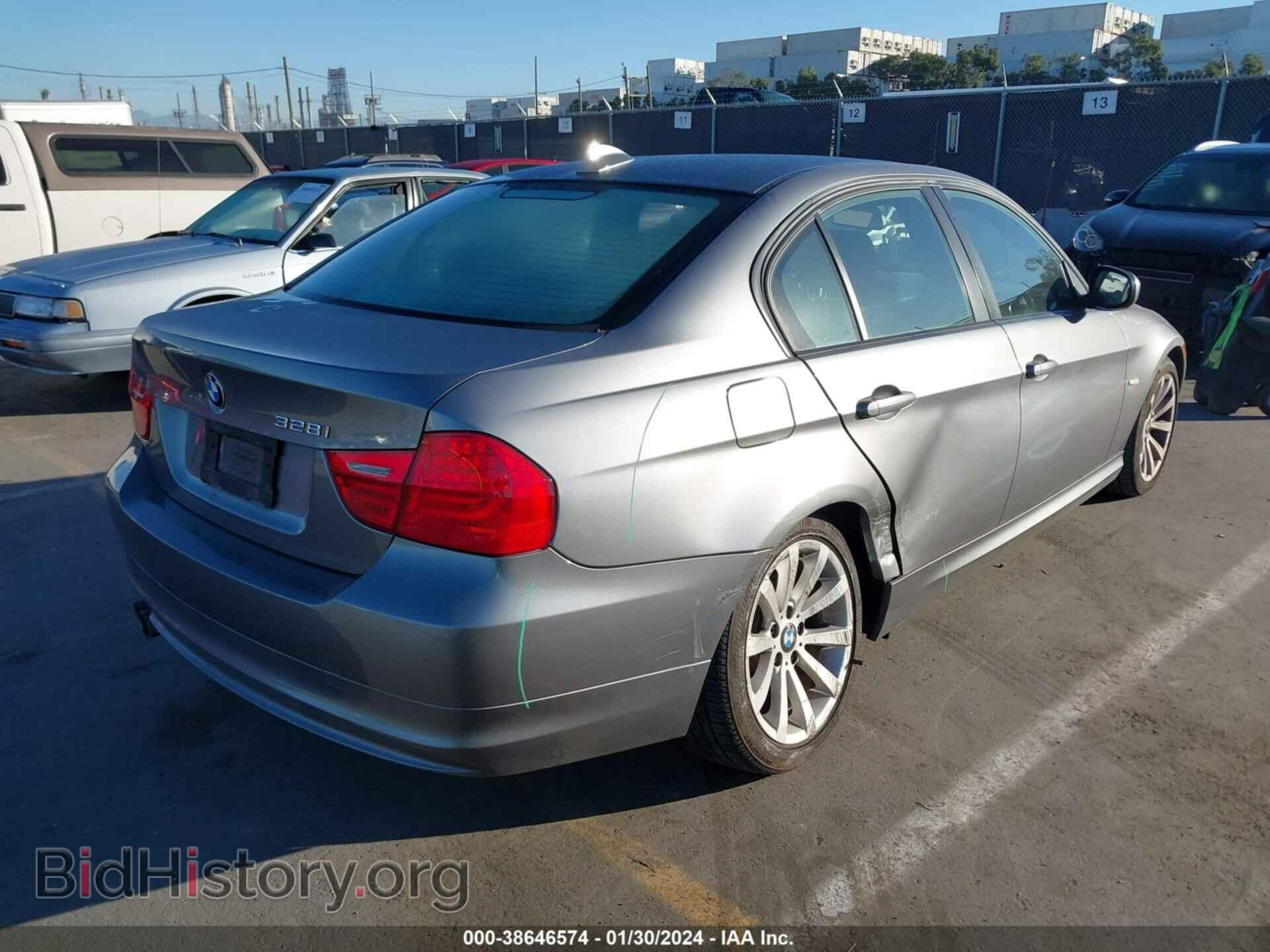 2011 BMW 328I - VIN: WBAPH5G57BNM75587 - Фото 4