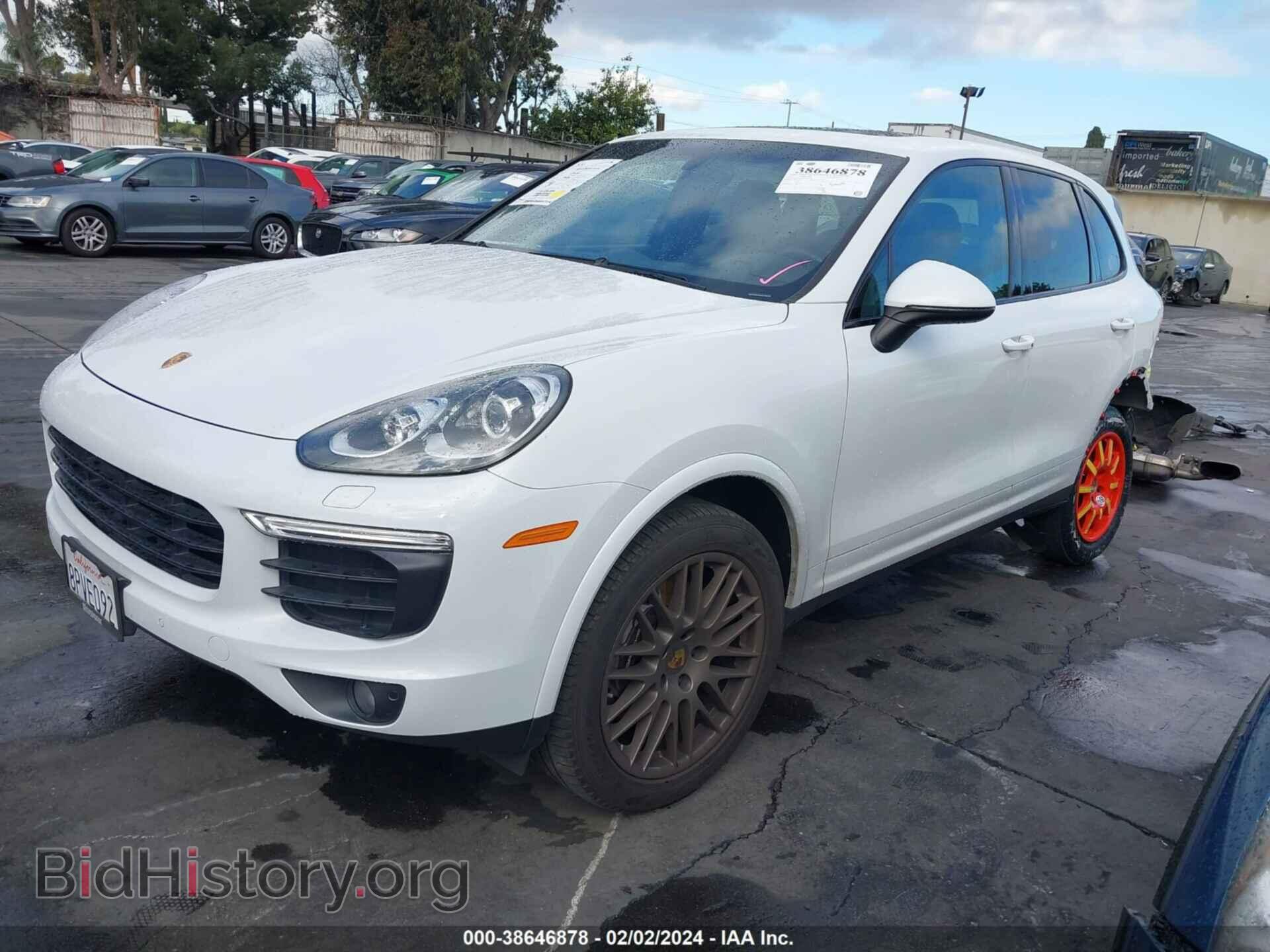 2017 PORSCHE CAYENNE - VIN: WP1AA2A28HKA85438 - Фото 2