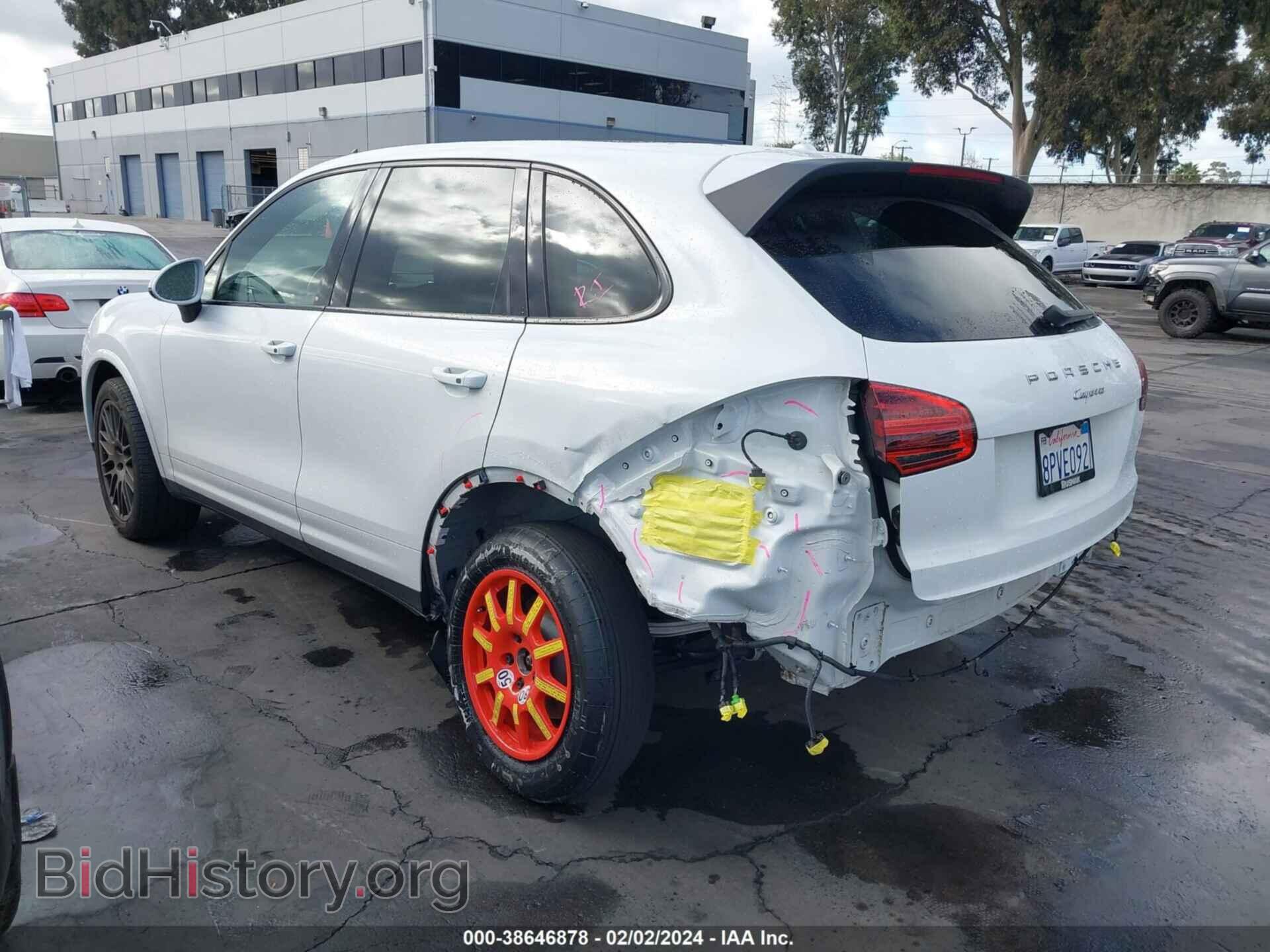 2017 PORSCHE CAYENNE - VIN: WP1AA2A28HKA85438 - Фото 3