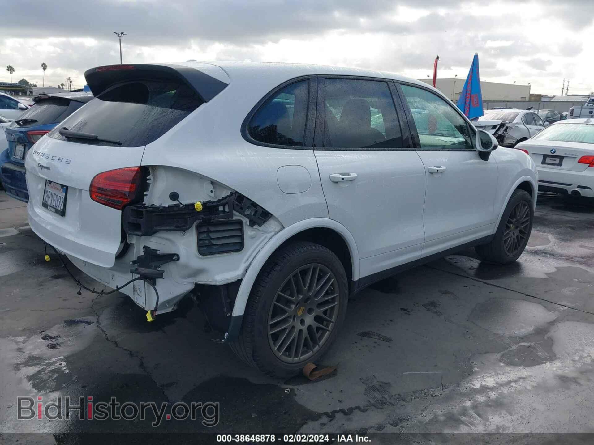 2017 PORSCHE CAYENNE - VIN: WP1AA2A28HKA85438 - Фото 4