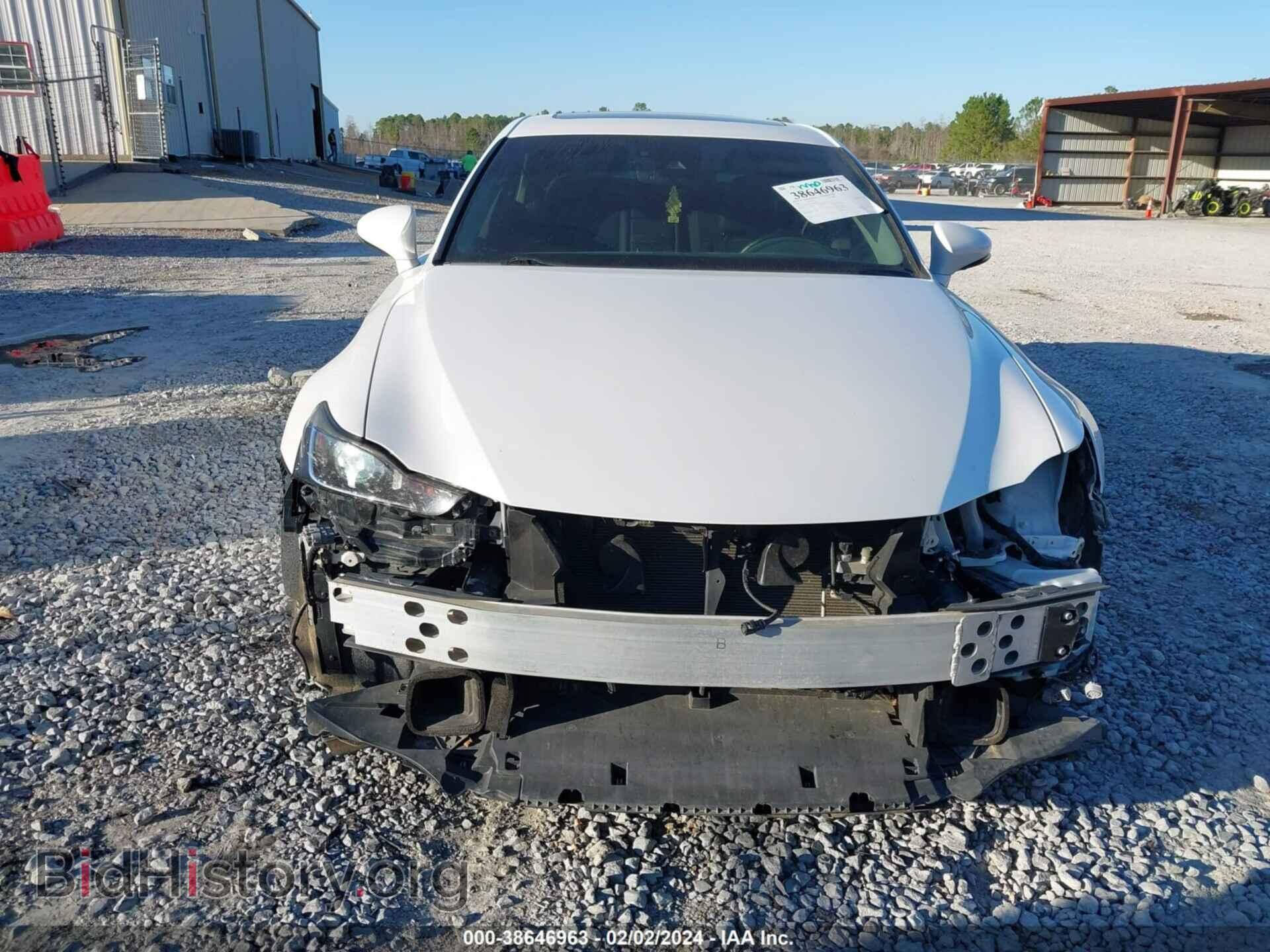 2017 LEXUS IS 200T - VIN: JTHBA1D24H5041235 - Фото 13