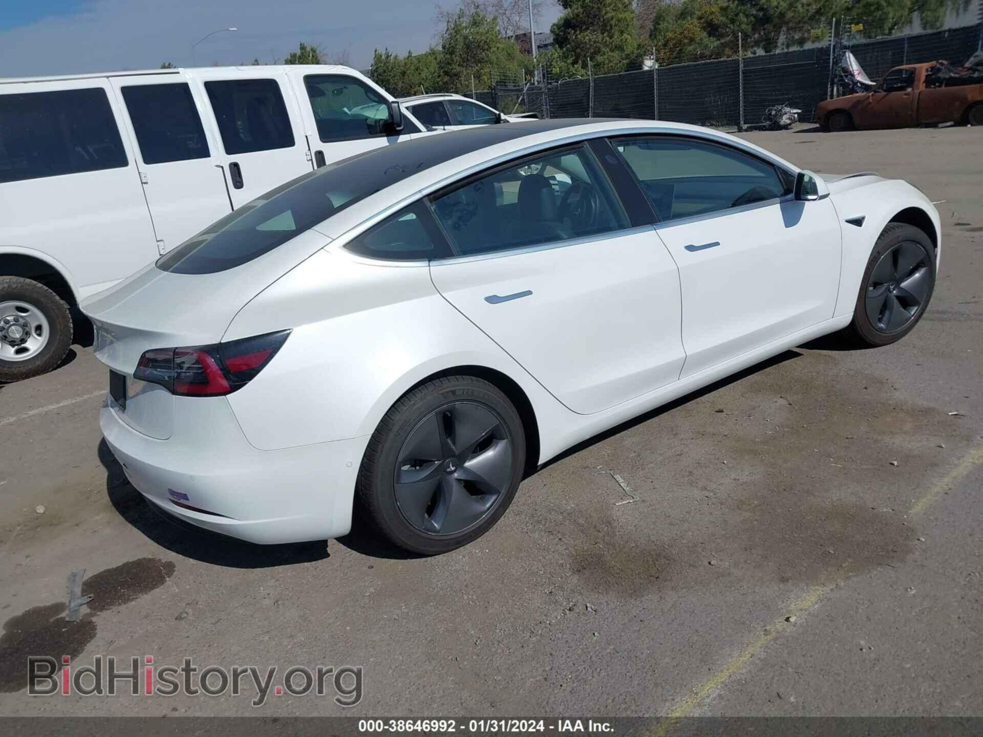 2019 TESLA MODEL 3 - VIN: 5YJ3E1EAXKF485290 - Фото 4