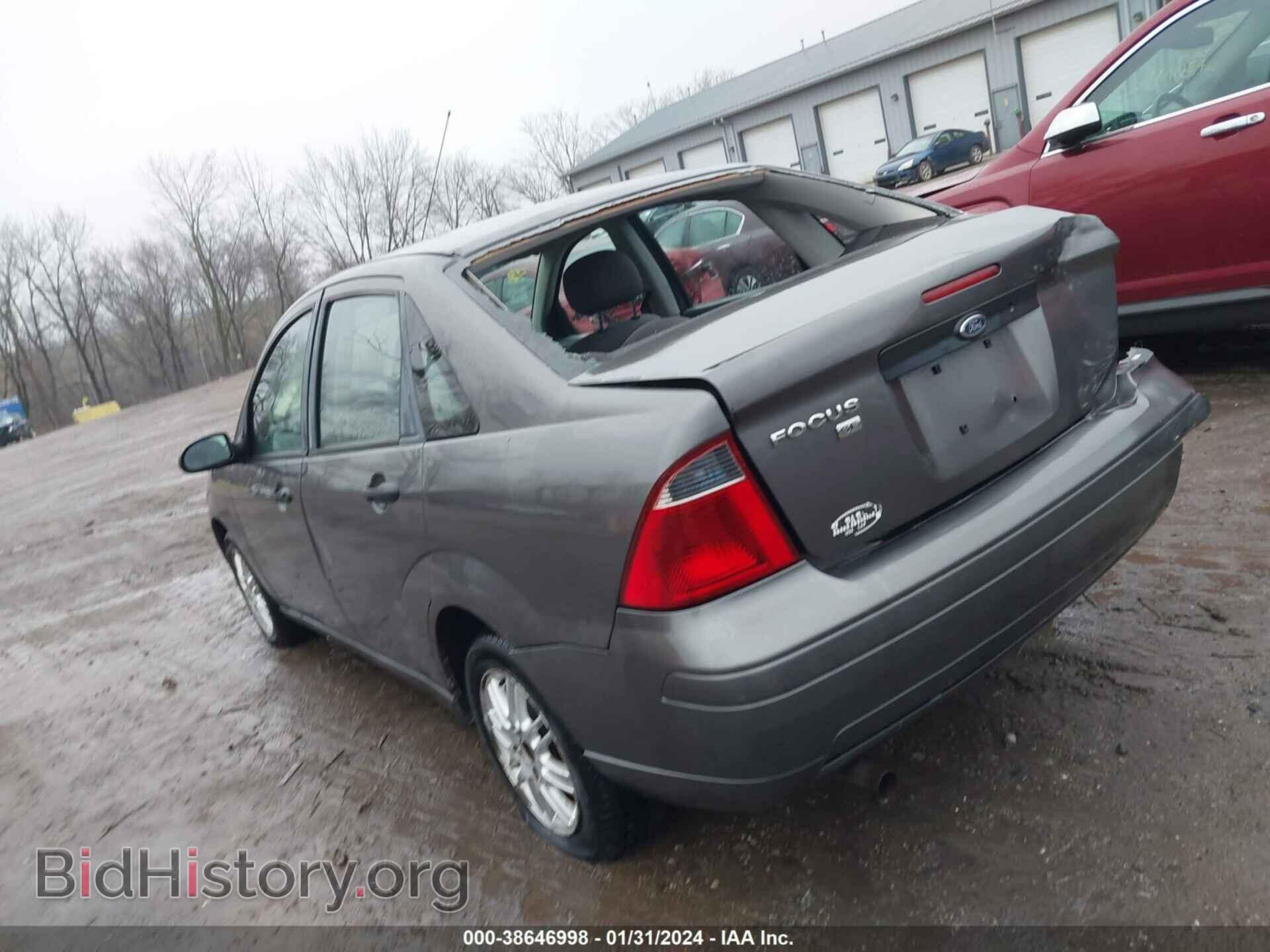 2007 FORD FOCUS - VIN: 1FAFP34N57W216890 - Фото 3